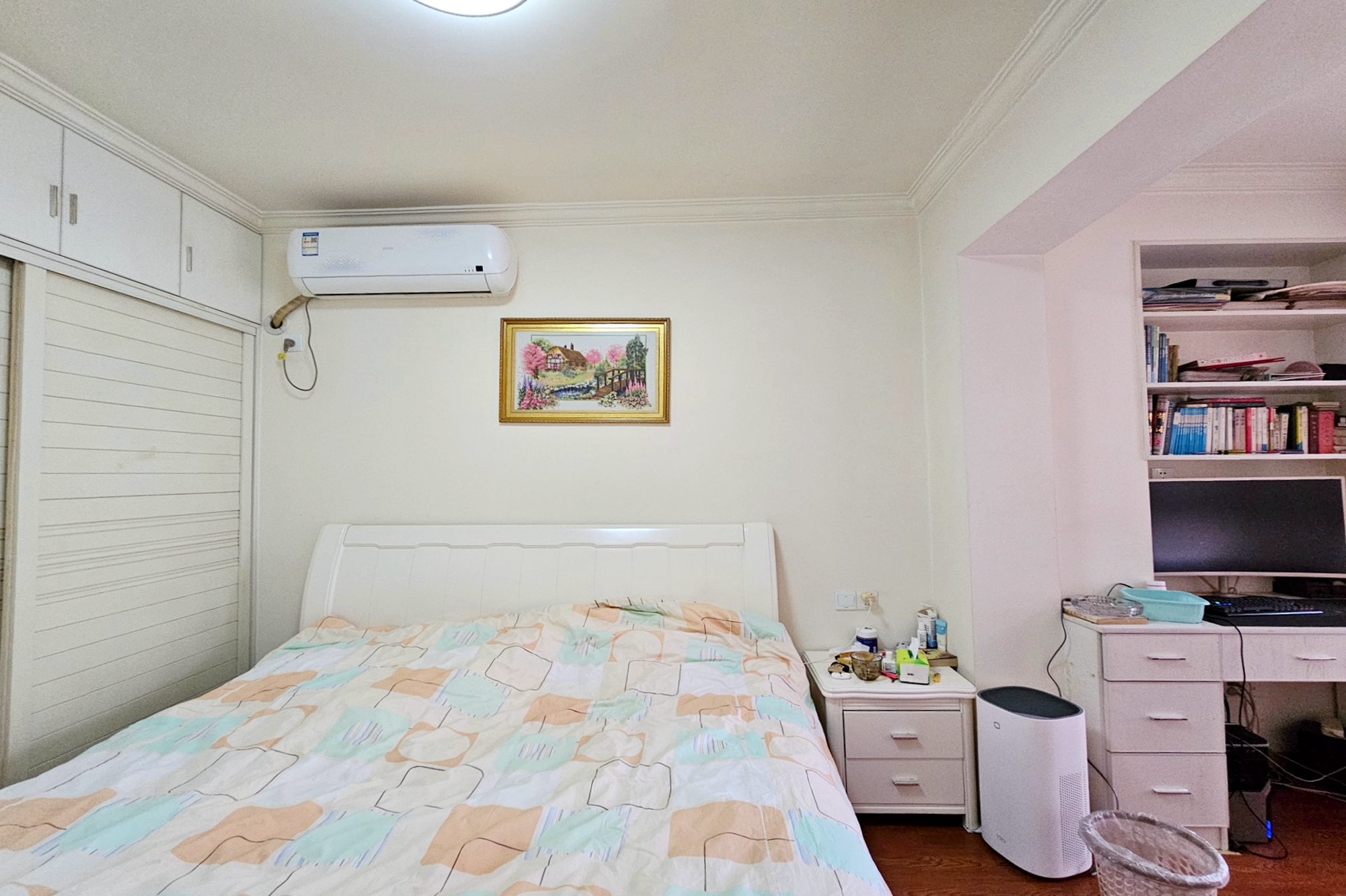 东玺门  3室2厅1卫    86.0万 东玺门  3室2厅1卫    86.0万卧室