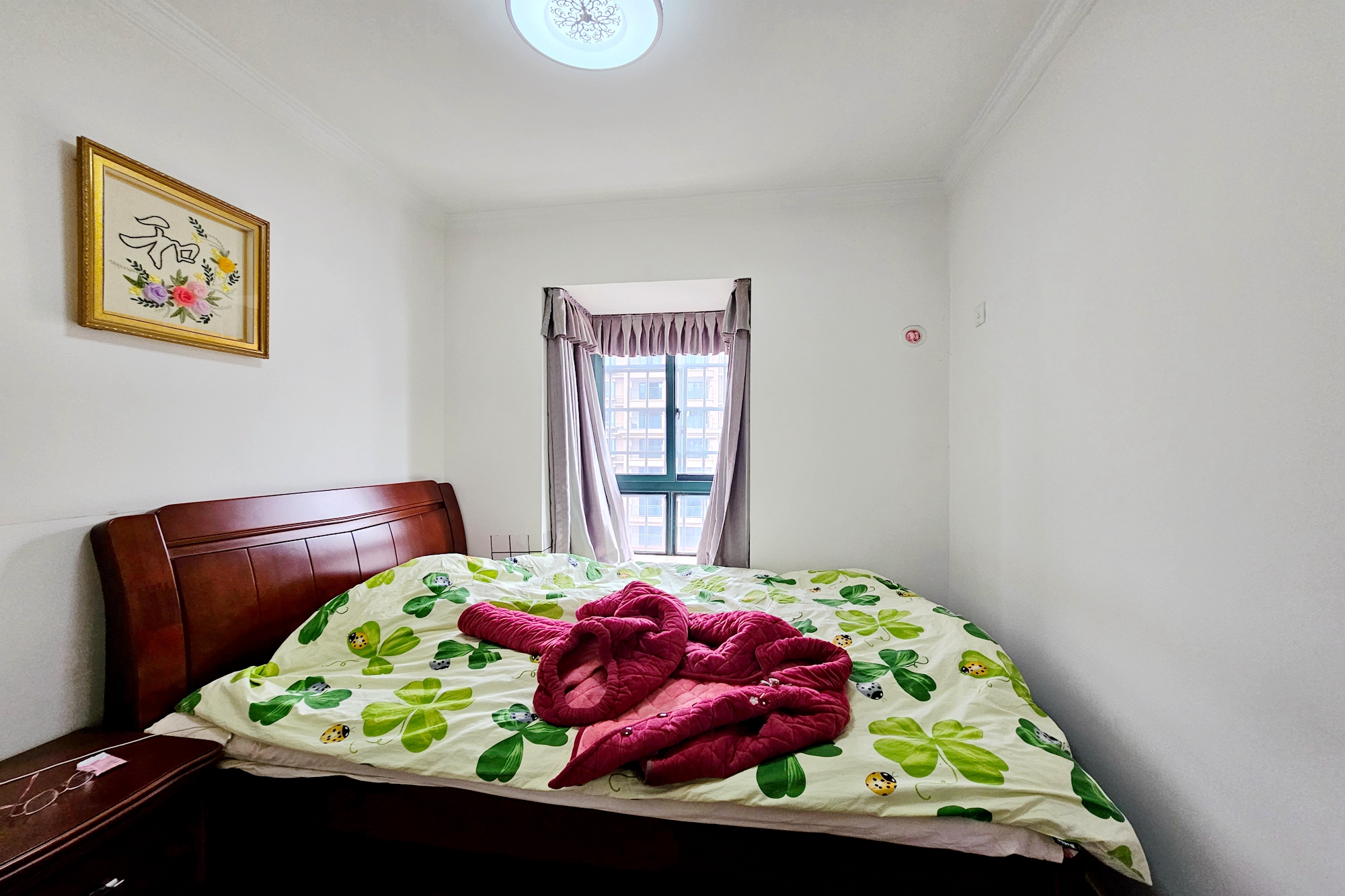 东玺门  3室2厅1卫    86.0万 东玺门  3室2厅1卫    86.0万卧室