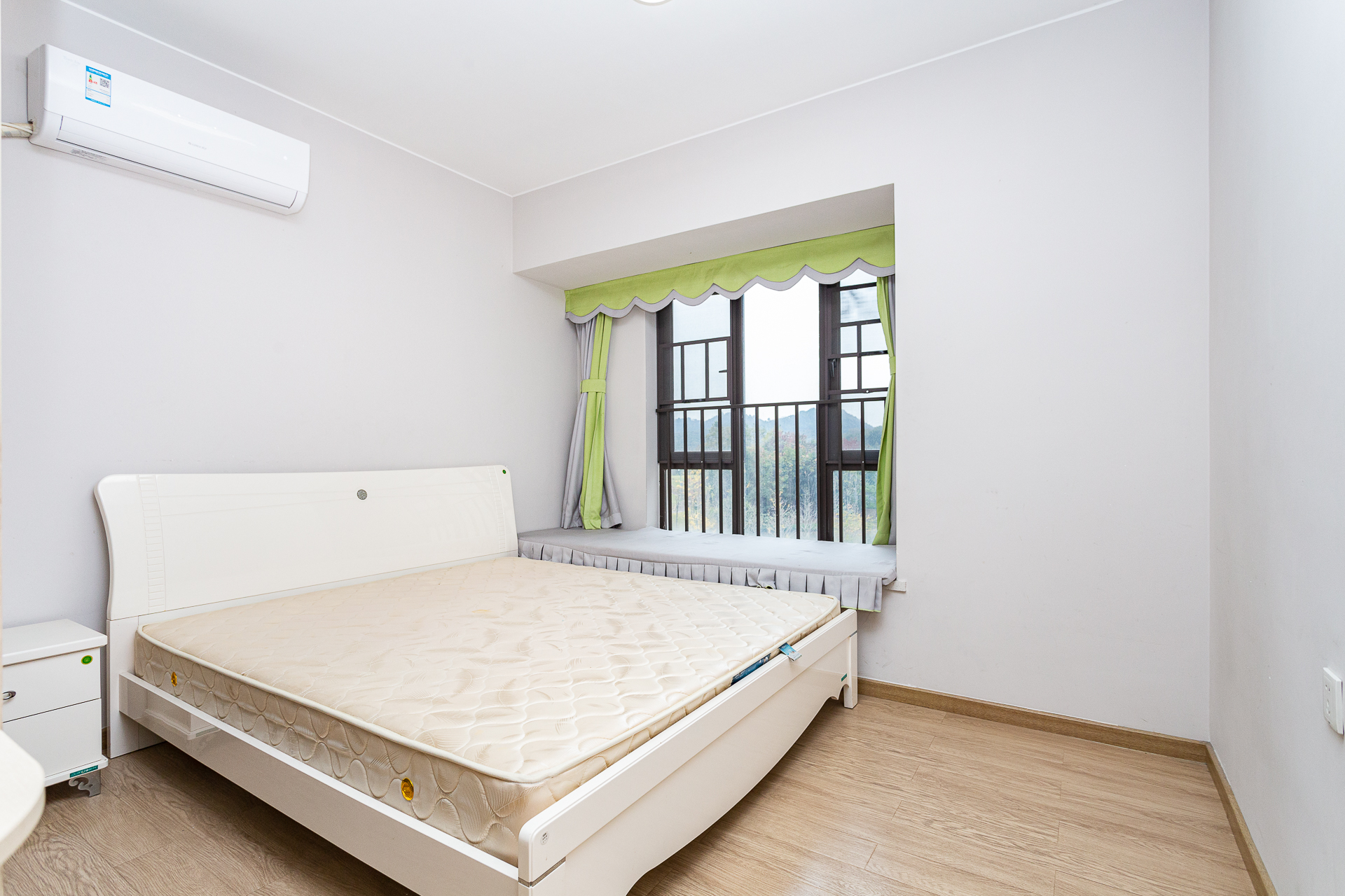 时代倾城二期 2室2厅1卫 79.0万 时代倾城二期 2室2厅1卫 79.0万卧室