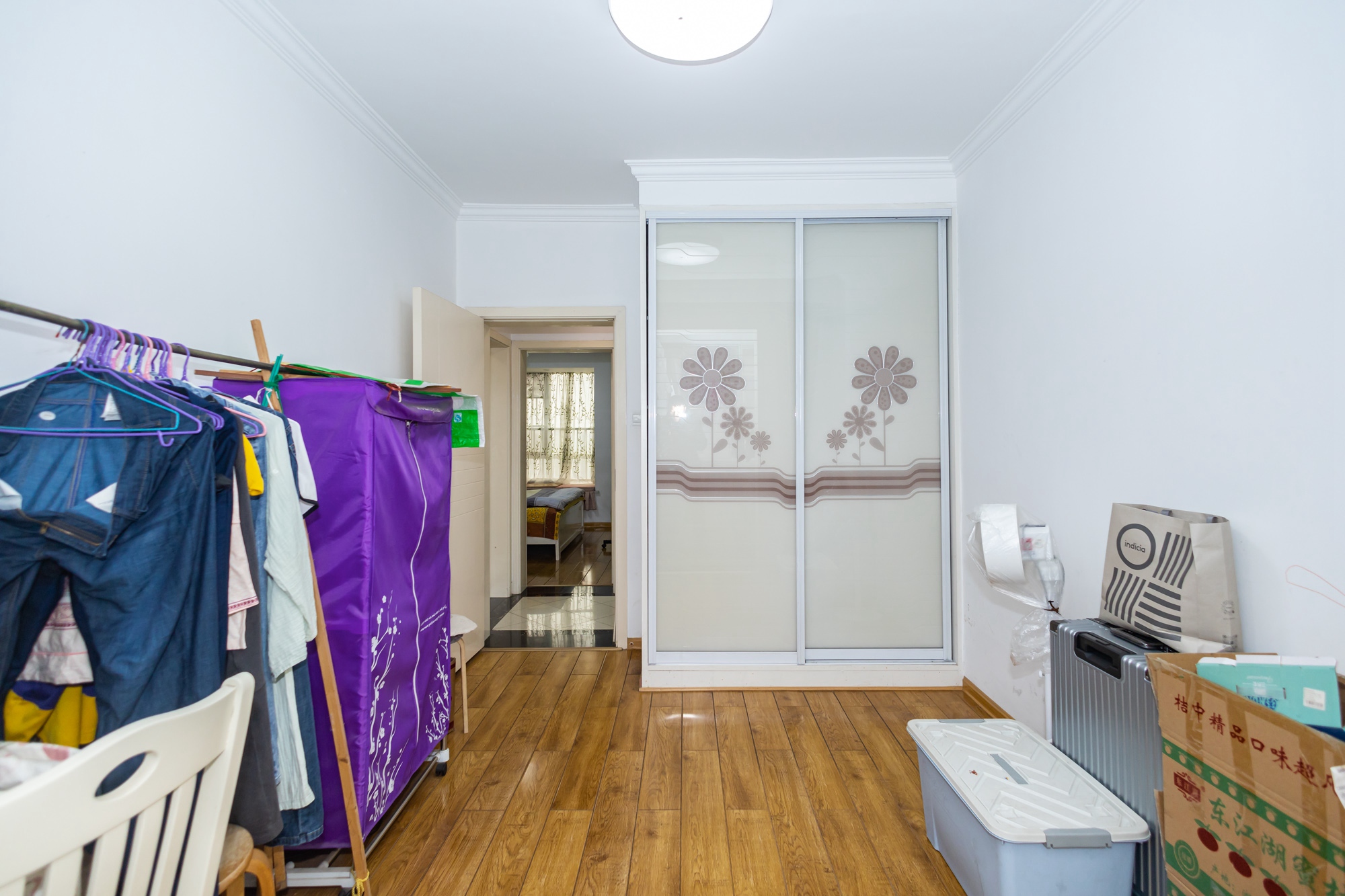 恒广国际景园一二区  3室2厅2卫    100.0万 恒广国际景园一二区  3室2厅2卫    100.0万卧室