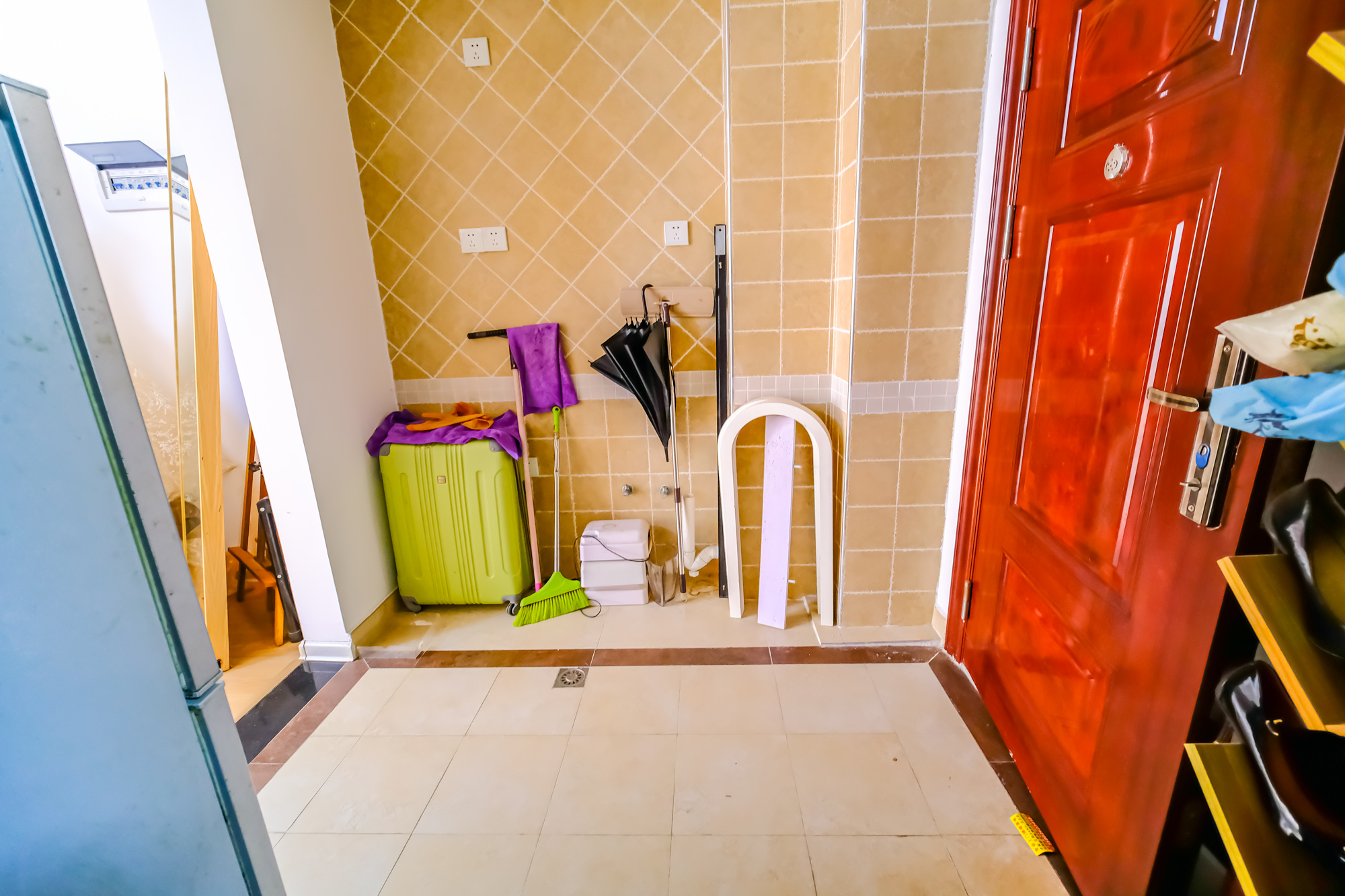 月亮湾草莓街区一、二期 1室1厅1卫 32.0万 月亮湾草莓街区一、二期 1室1厅1卫 32.0万厨房