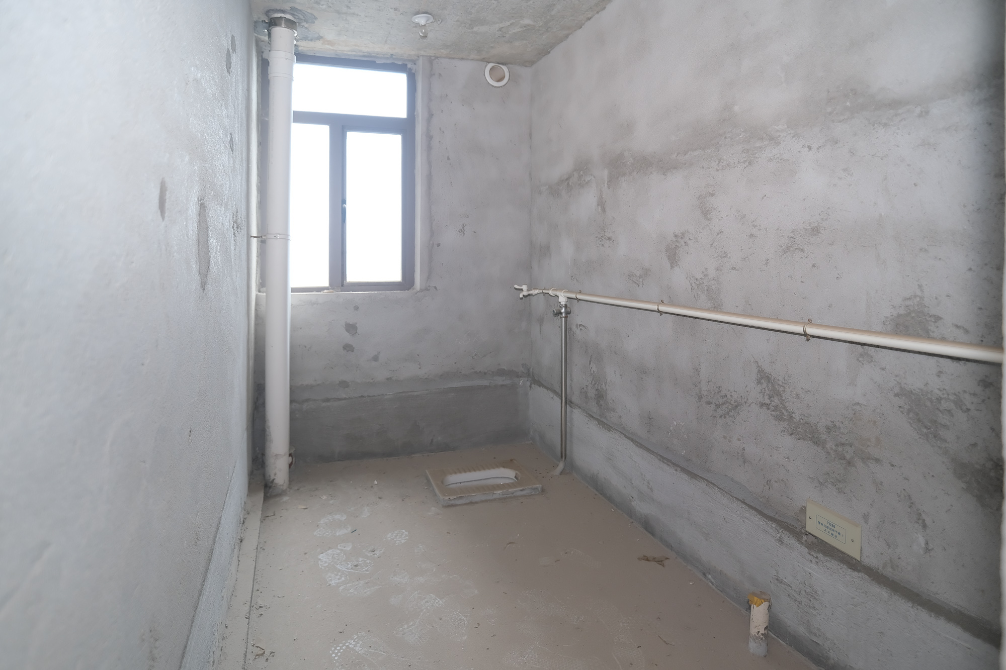 好望谷  4室2厅2卫    105.0万卫生间