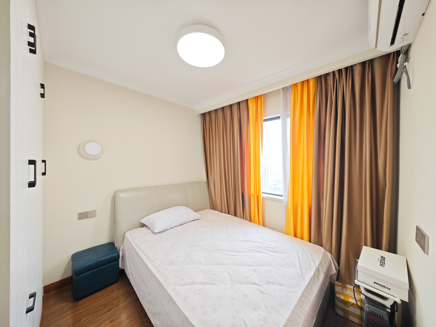 保利城（中航城国际社区、郡原美村）  3室2厅2卫    92.0万卧室