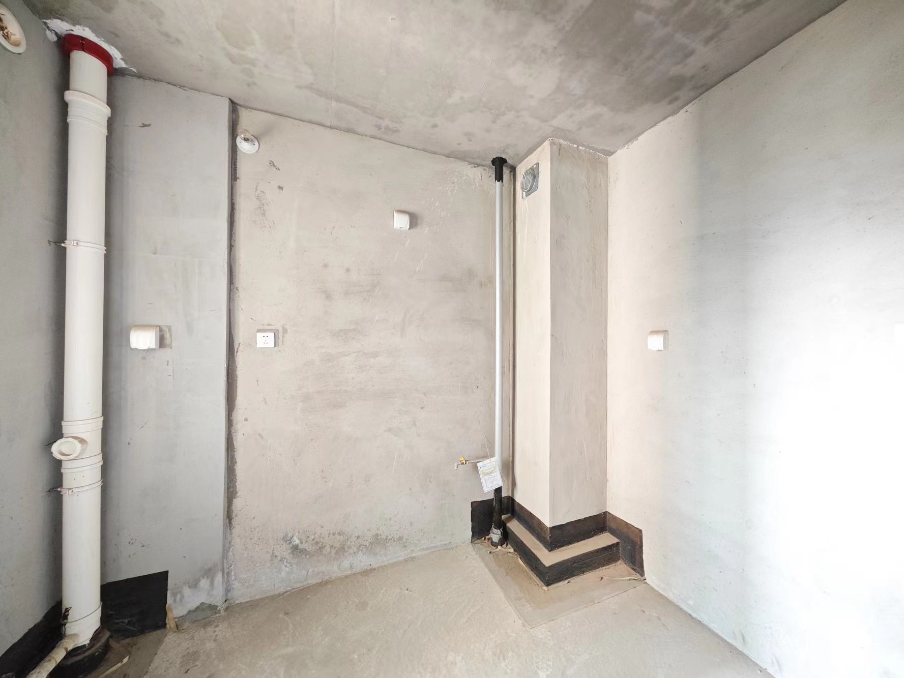 中建嘉和城  3室2厅2卫   75.00万厨房