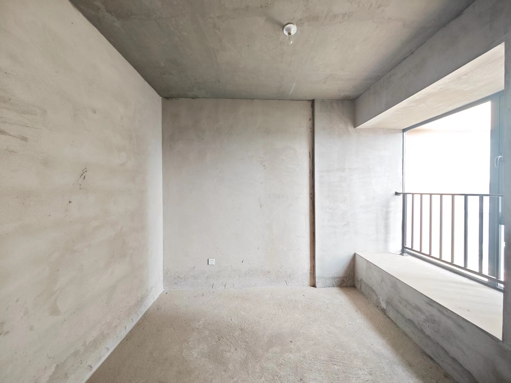 中建嘉和城  3室2厅2卫   75.00万卧室