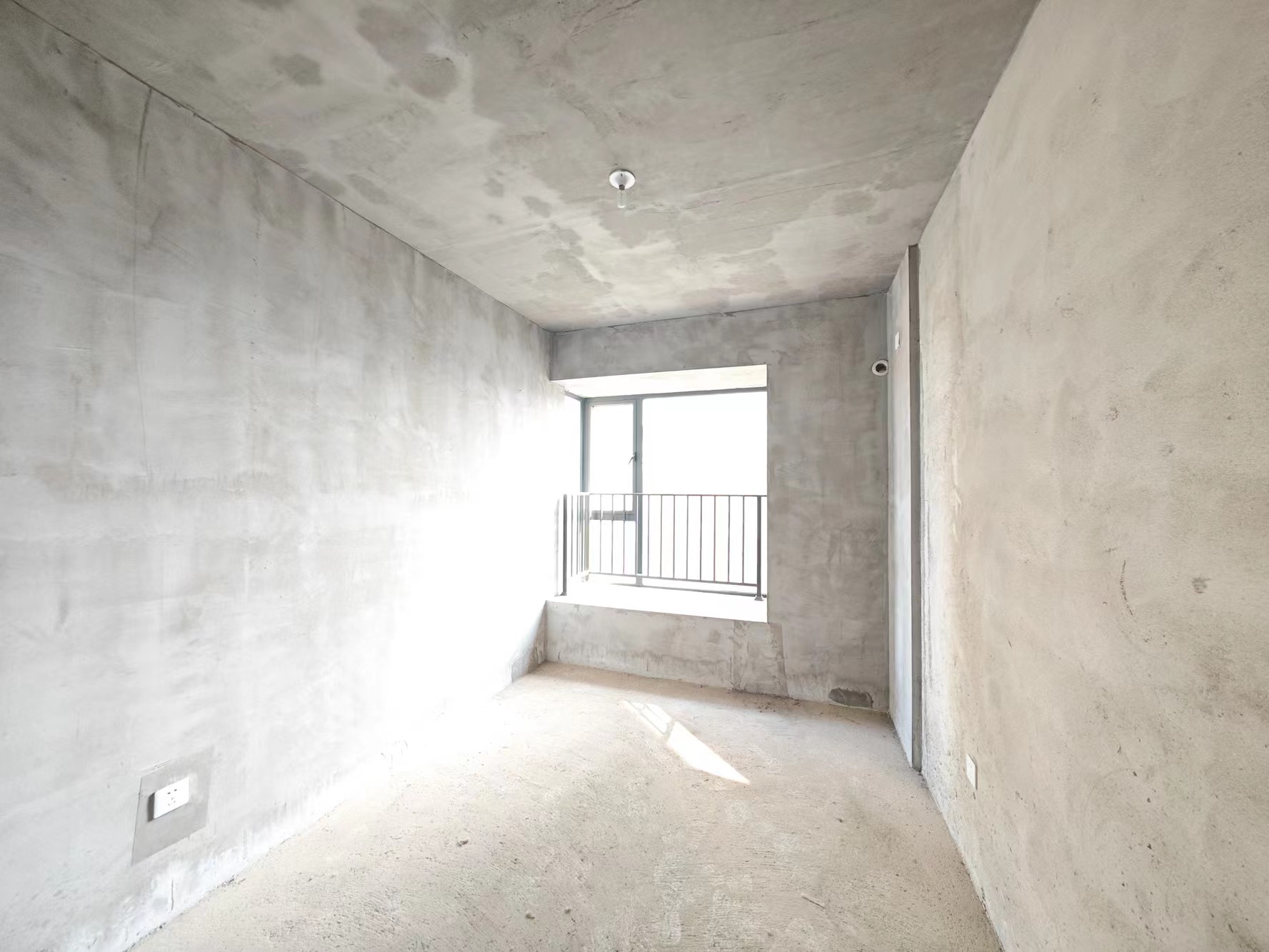 中建嘉和城  3室2厅2卫   75.00万卧室