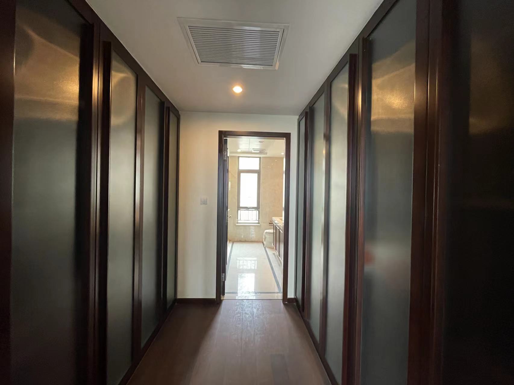 晋合湘水湾二期 4室2厅1卫 285.00万 晋合湘水湾二期 4室2厅1卫 285.00万室内图