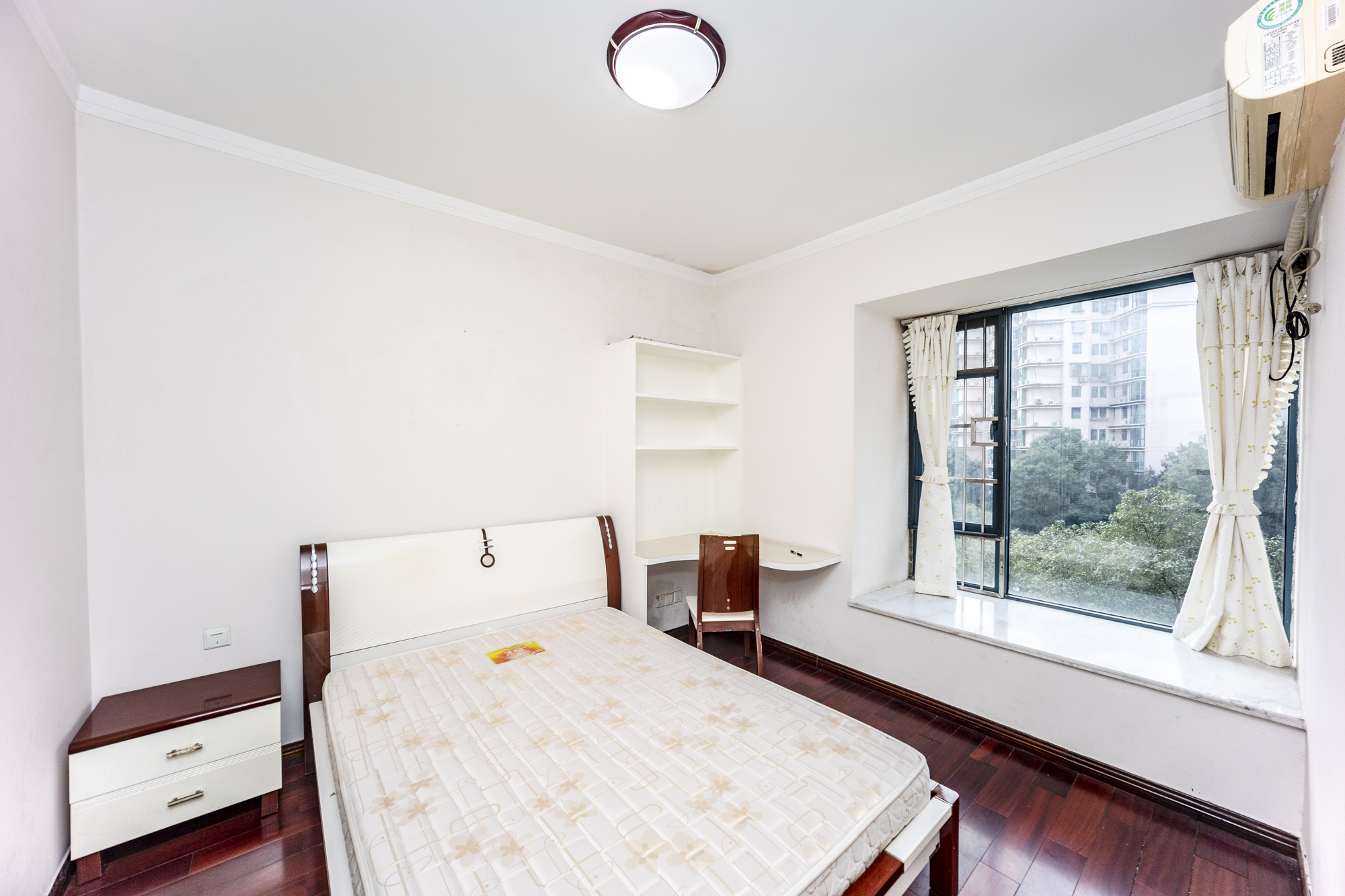 华菱蓝调国际（华菱.香墅美地）  3室2厅1卫    109.8万卧室