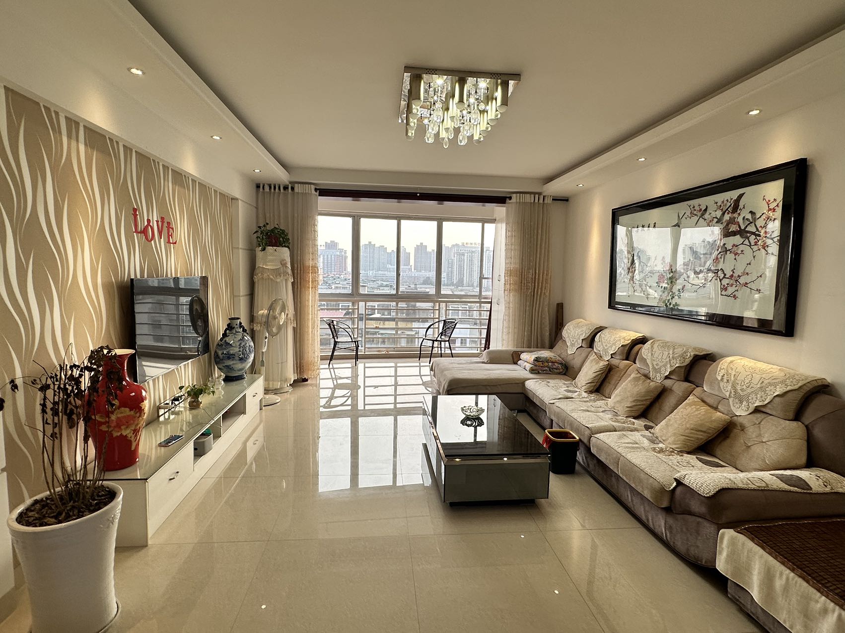 蓝盾景园一期 4室2厅2卫 79.0万 蓝盾景园一期 4室2厅2卫 79.0万室内图