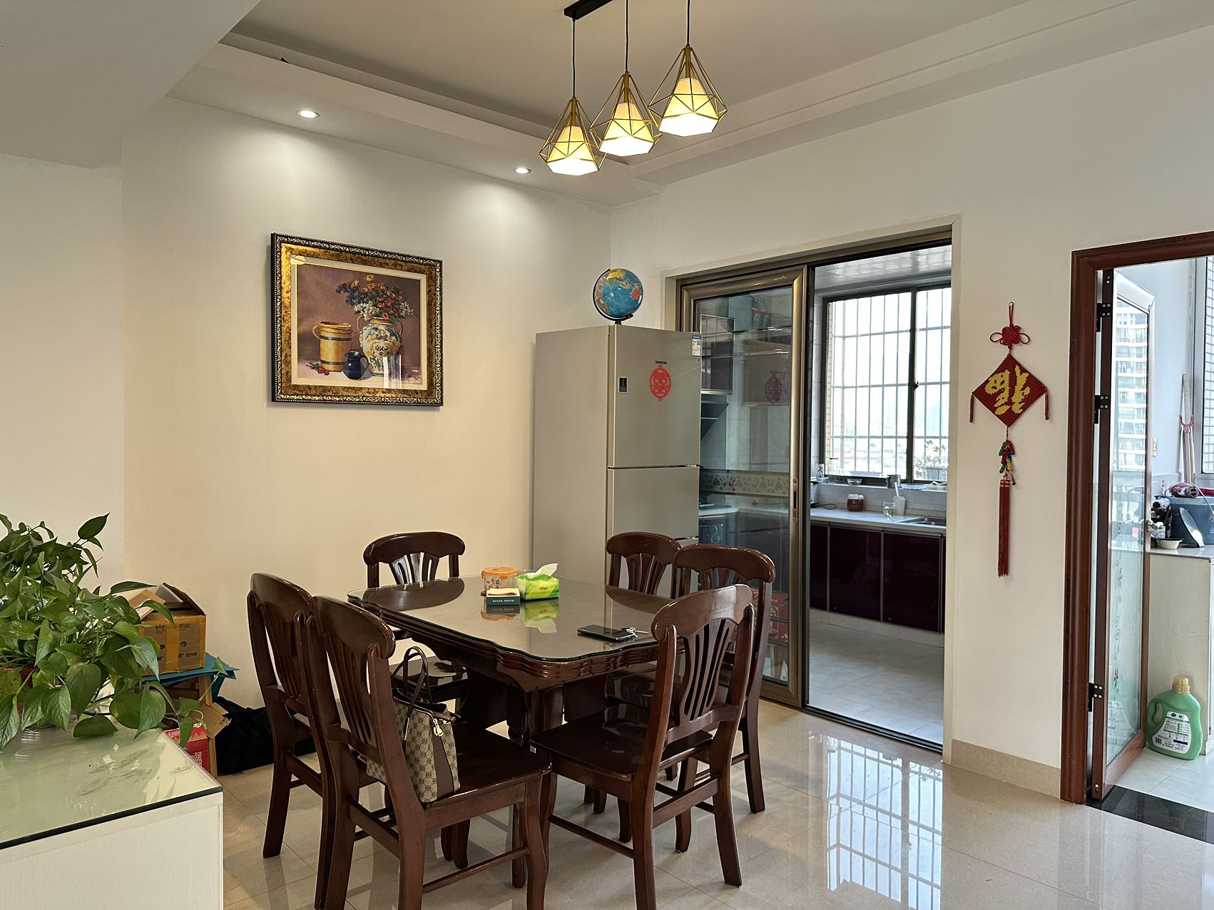 蓝盾景园一期 4室2厅2卫 79.0万 蓝盾景园一期 4室2厅2卫 79.0万室内图