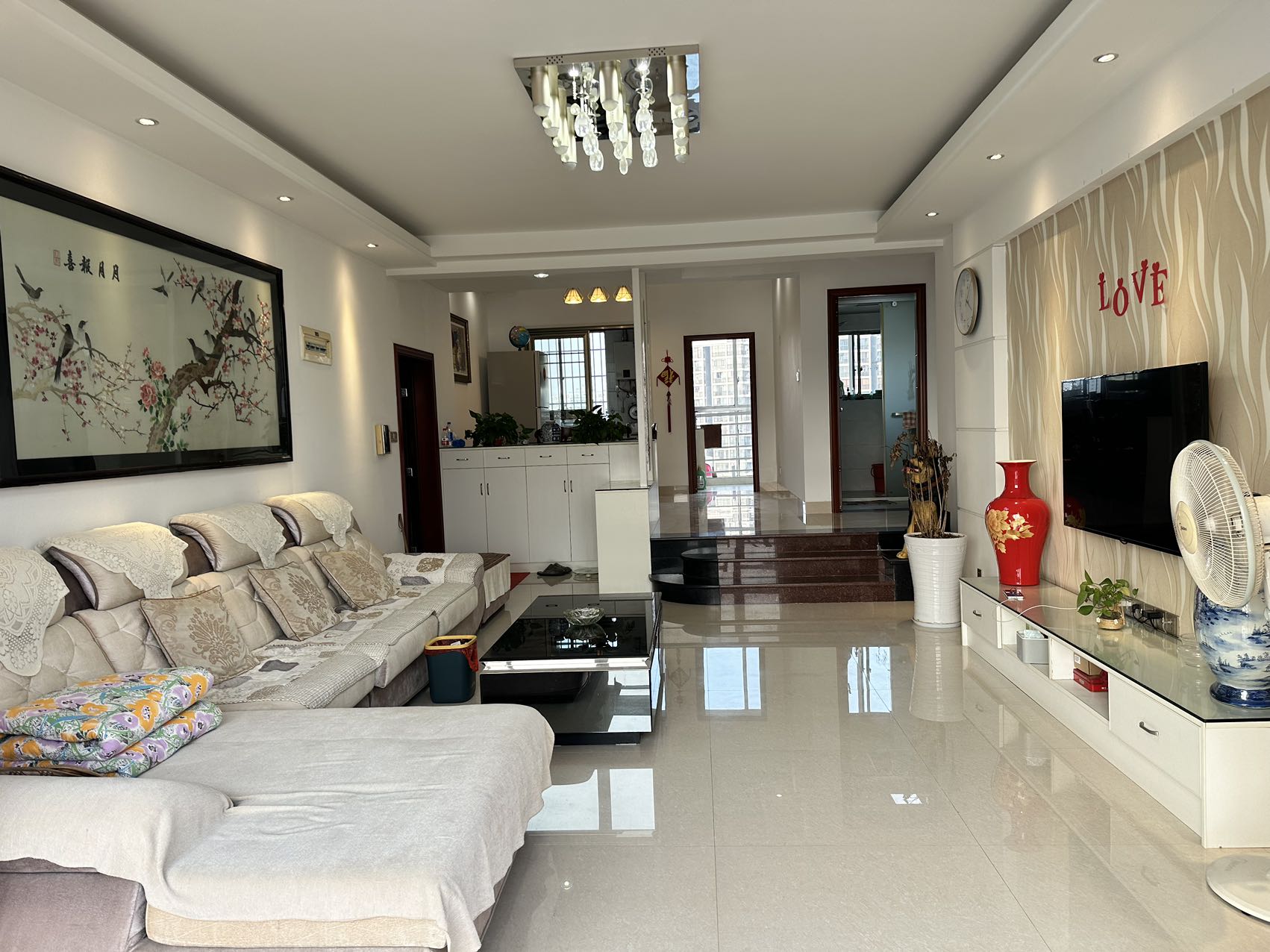 蓝盾景园一期 4室2厅2卫 79.0万 蓝盾景园一期 4室2厅2卫 79.0万室内图