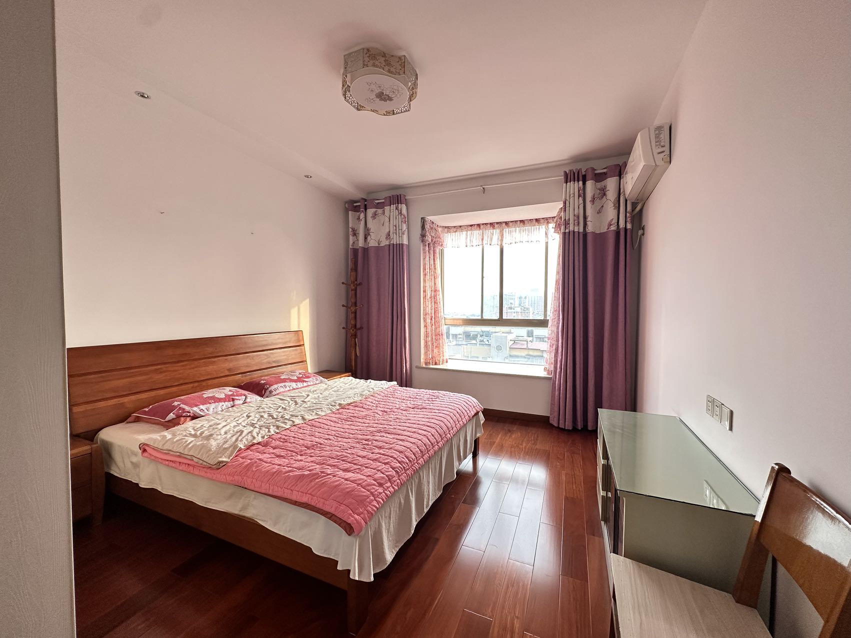 蓝盾景园一期 4室2厅2卫 79.0万 蓝盾景园一期 4室2厅2卫 79.0万室内图