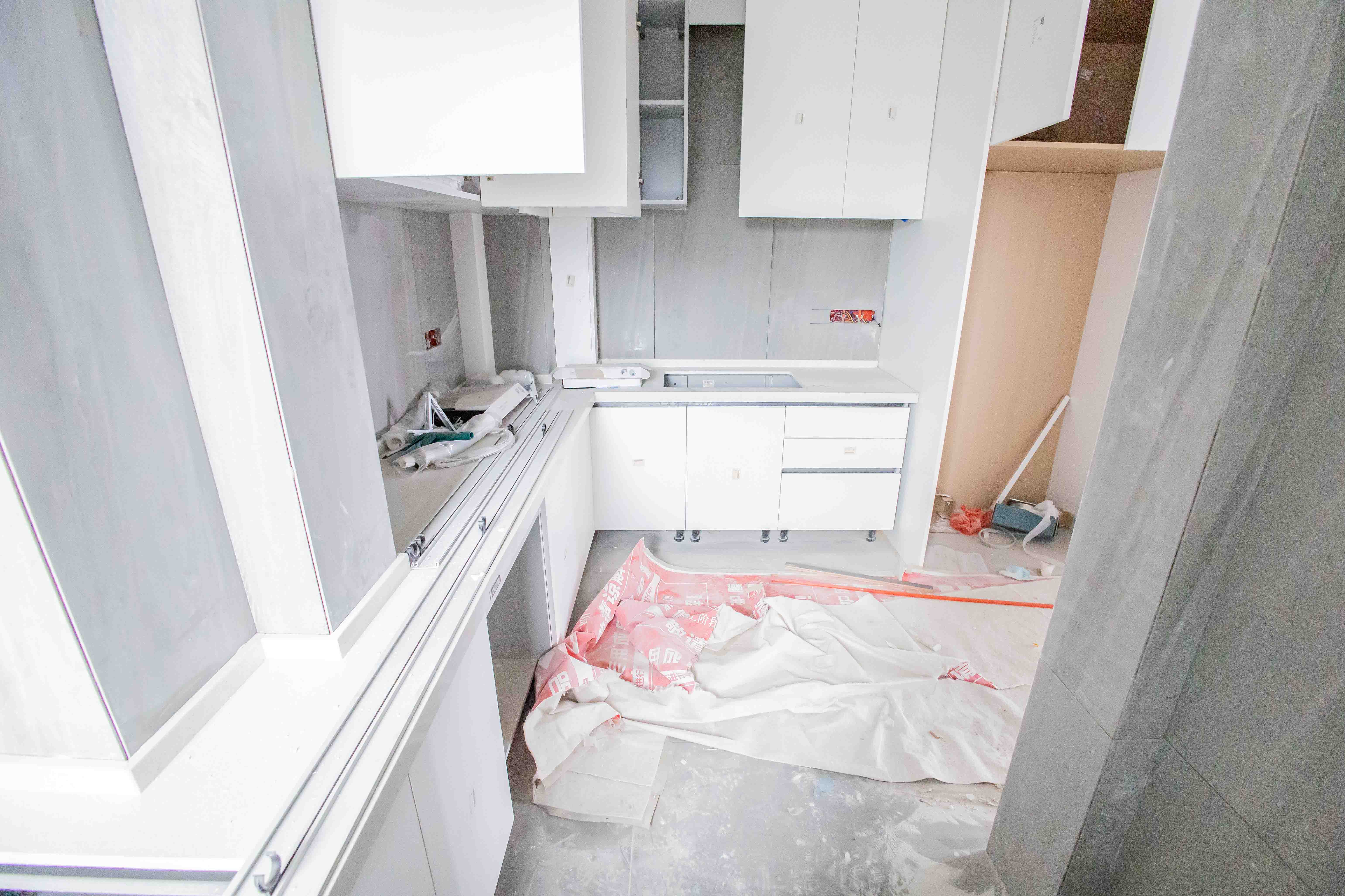 万象府台  3室2厅2卫   204.50万厨房