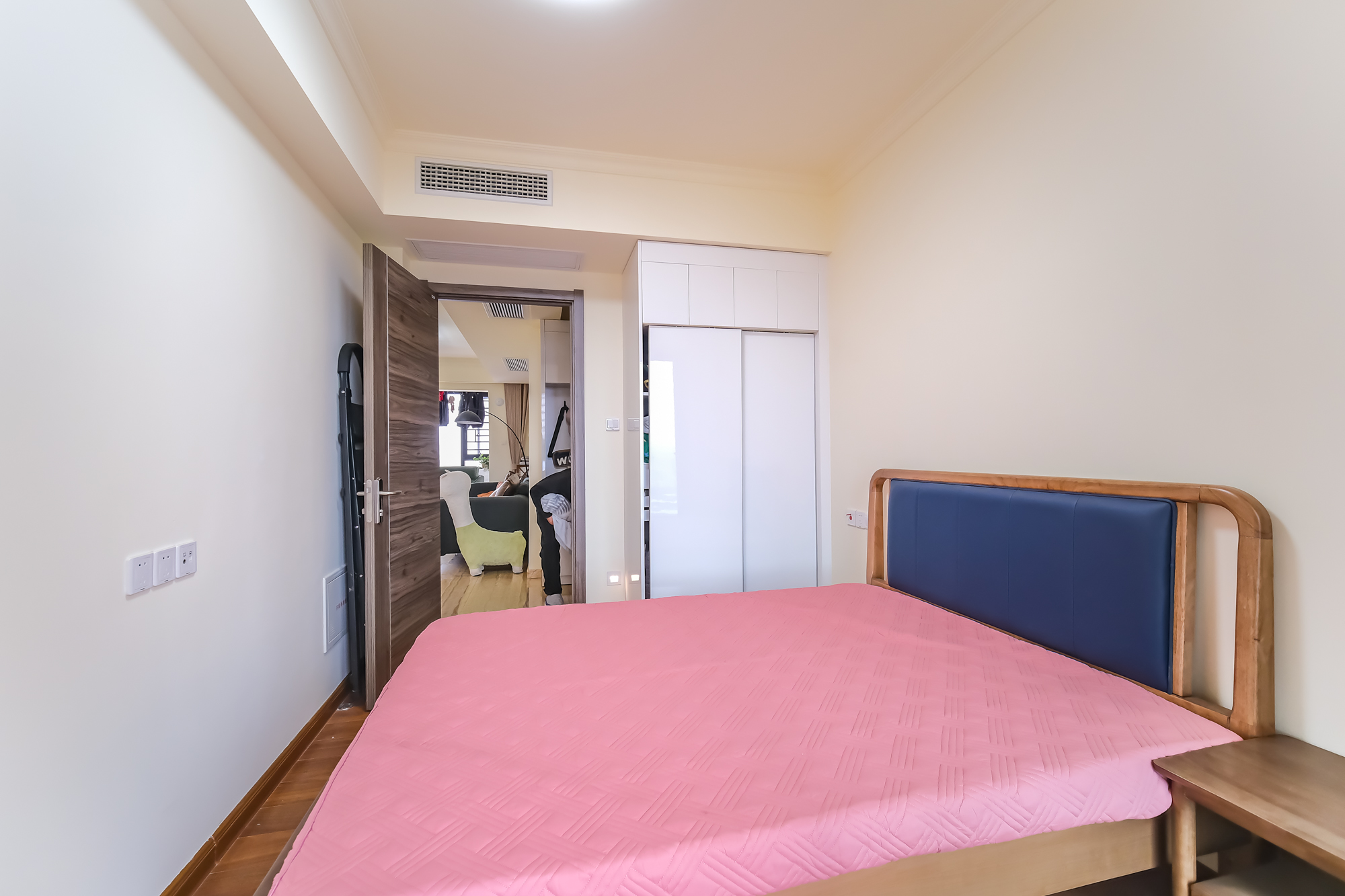 碧桂园翘楚棠  3室2厅2卫    120.0万卧室