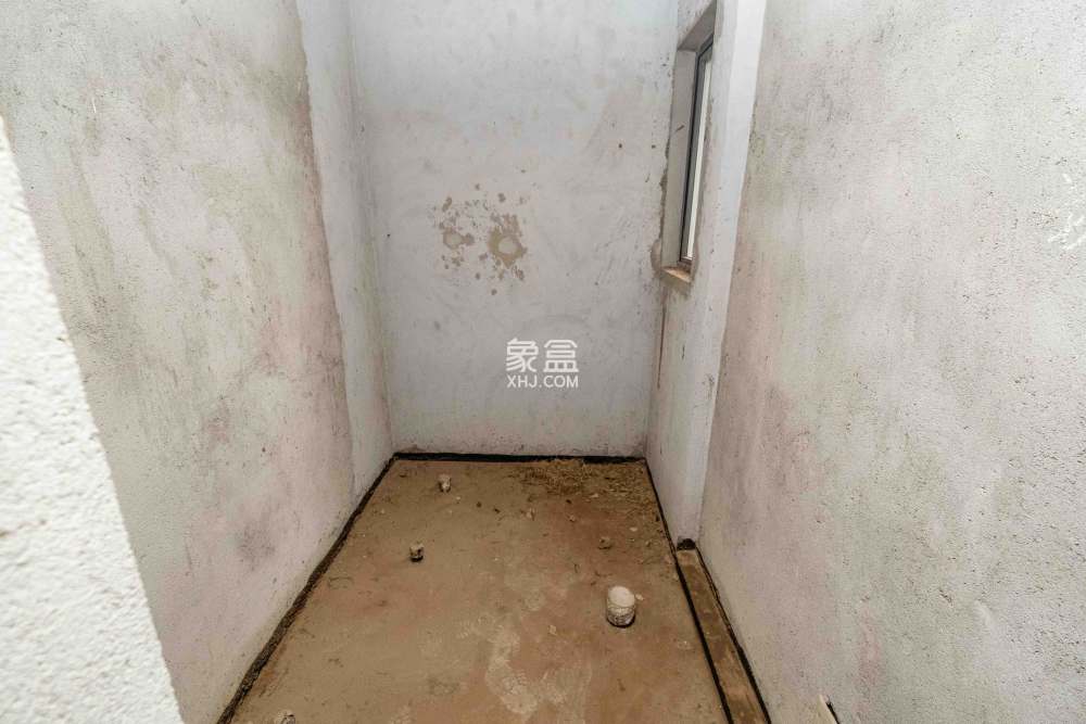 山水嘉園  5室2廳2衛(wèi)   124.00萬