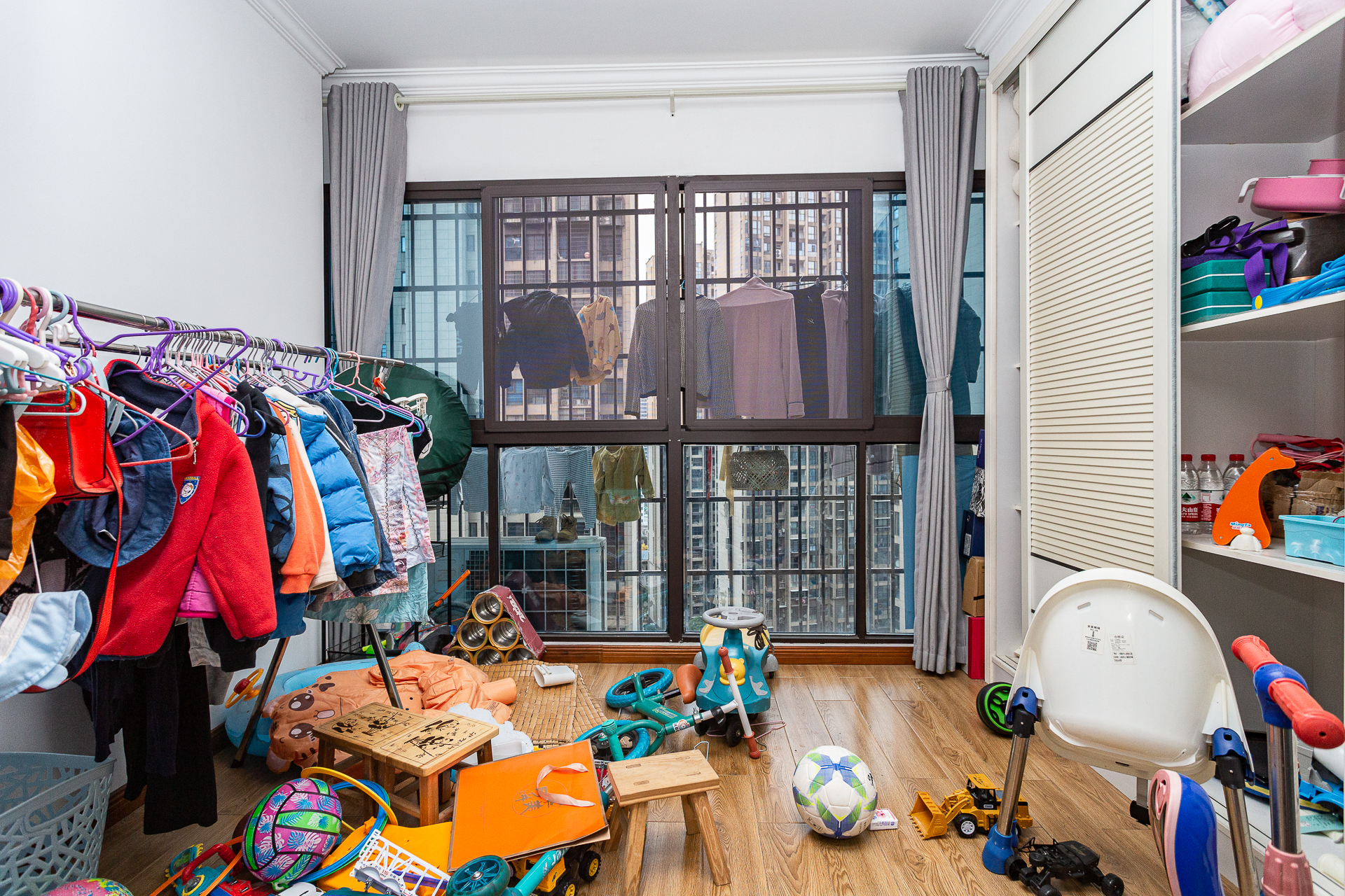 星月绿洲  2室2厅1卫    86.0万 星月绿洲  2室2厅1卫    86.0万阳台