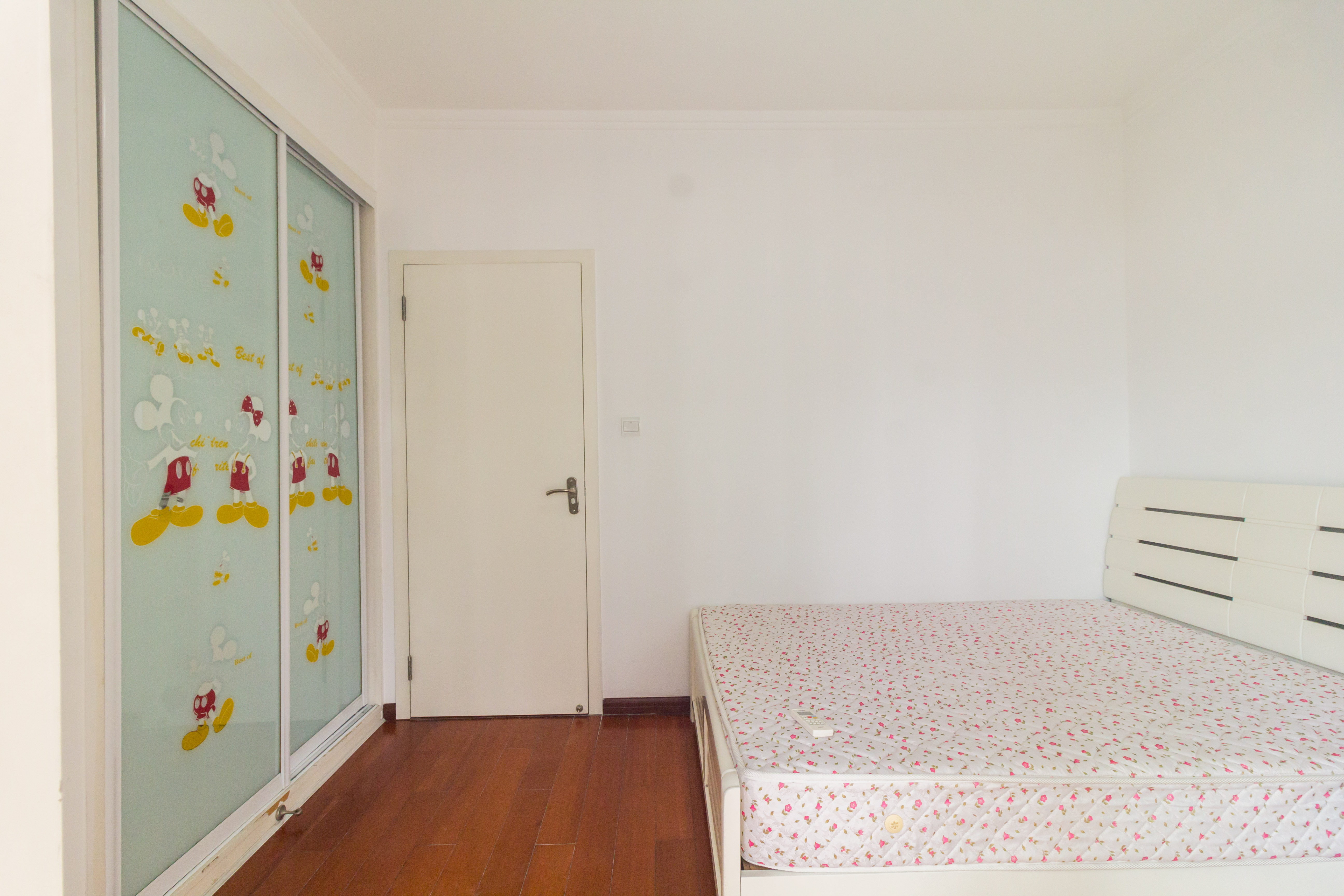 明天一城  2室2厅1卫    42.8万 明天一城  2室2厅1卫    42.8万卧室