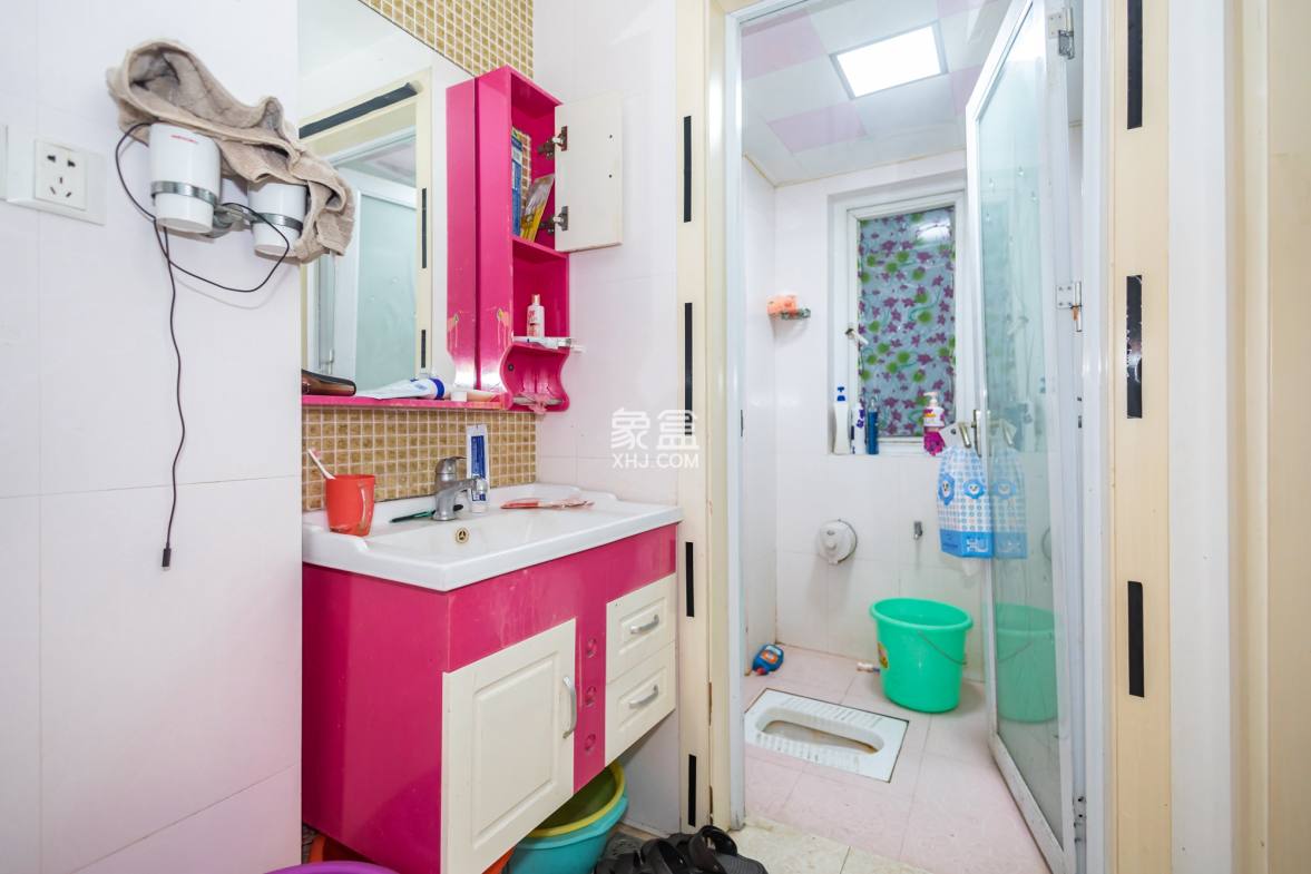 筑梦园 3室2厅1卫 85.8万 筑梦园 3室2厅1卫 85.8万卫生间