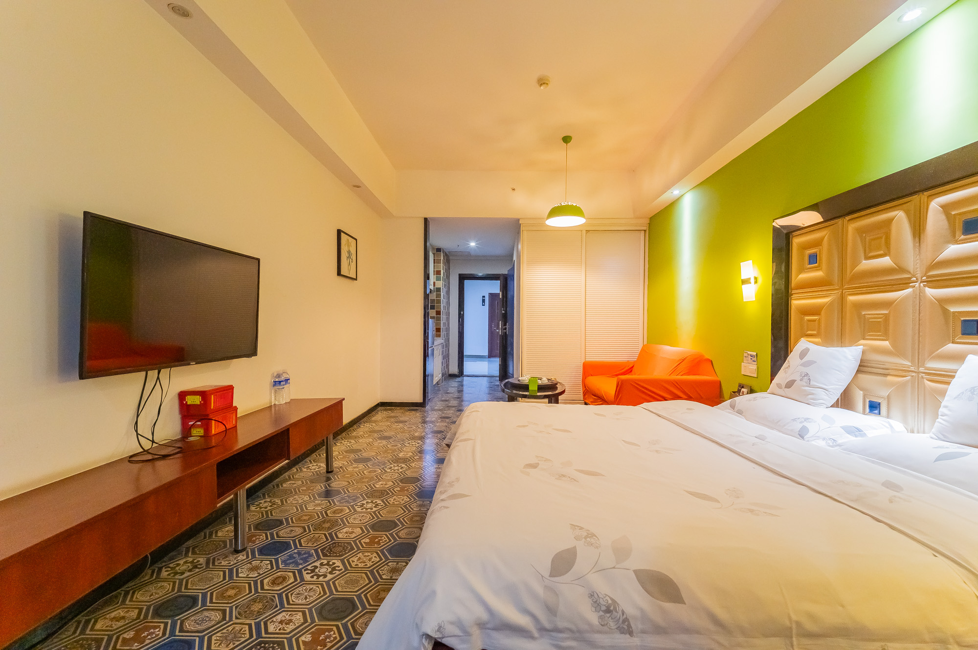 博雅例外 1室1厅1卫 18.8万 博雅例外 1室1厅1卫 18.8万卧室