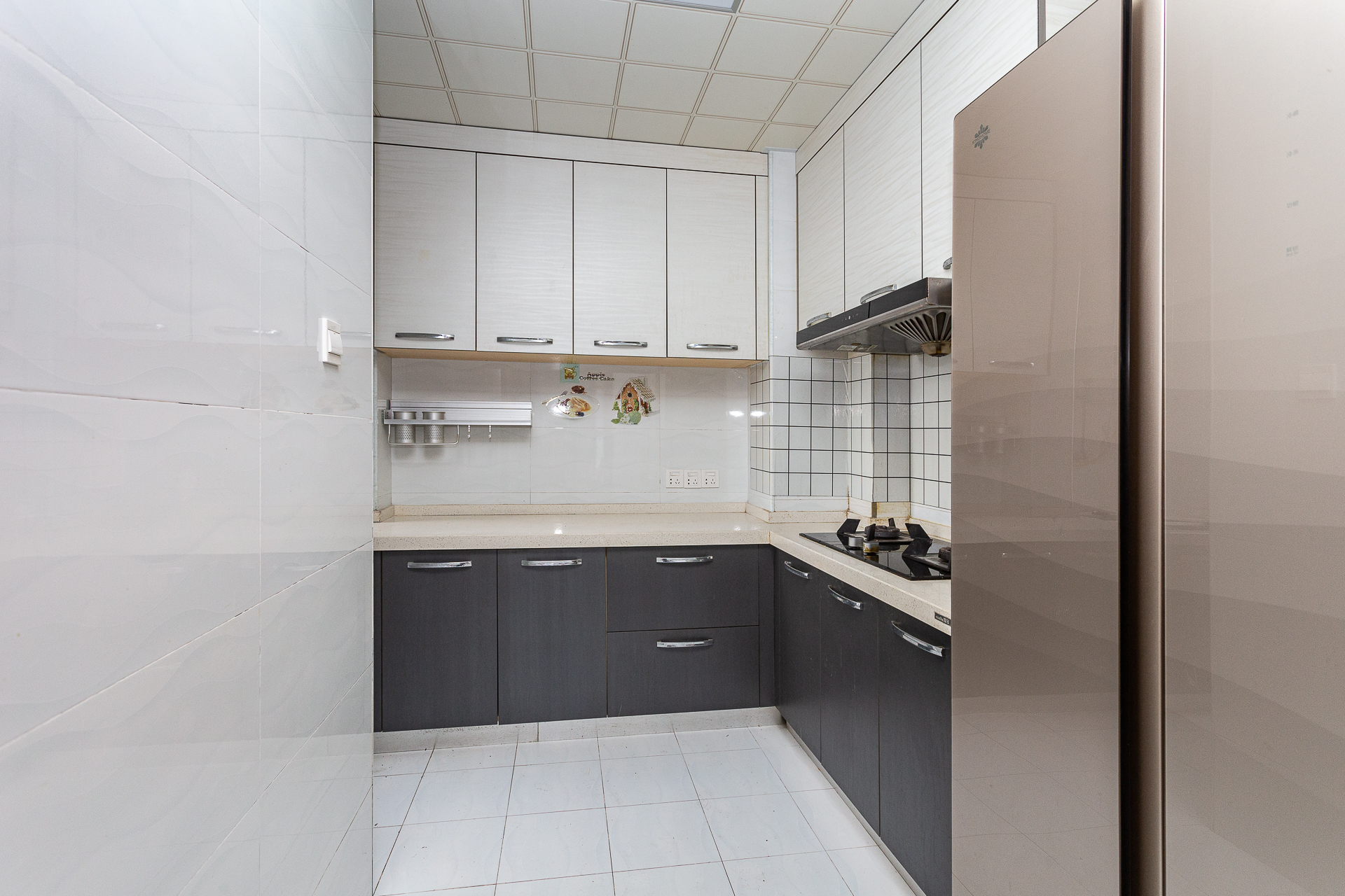 珠江东方明珠(新地东方明珠)三期 3室2厅1卫 70.0万 珠江东方明珠(新地东方明珠)三期 3室2厅1卫 70.0万厨房