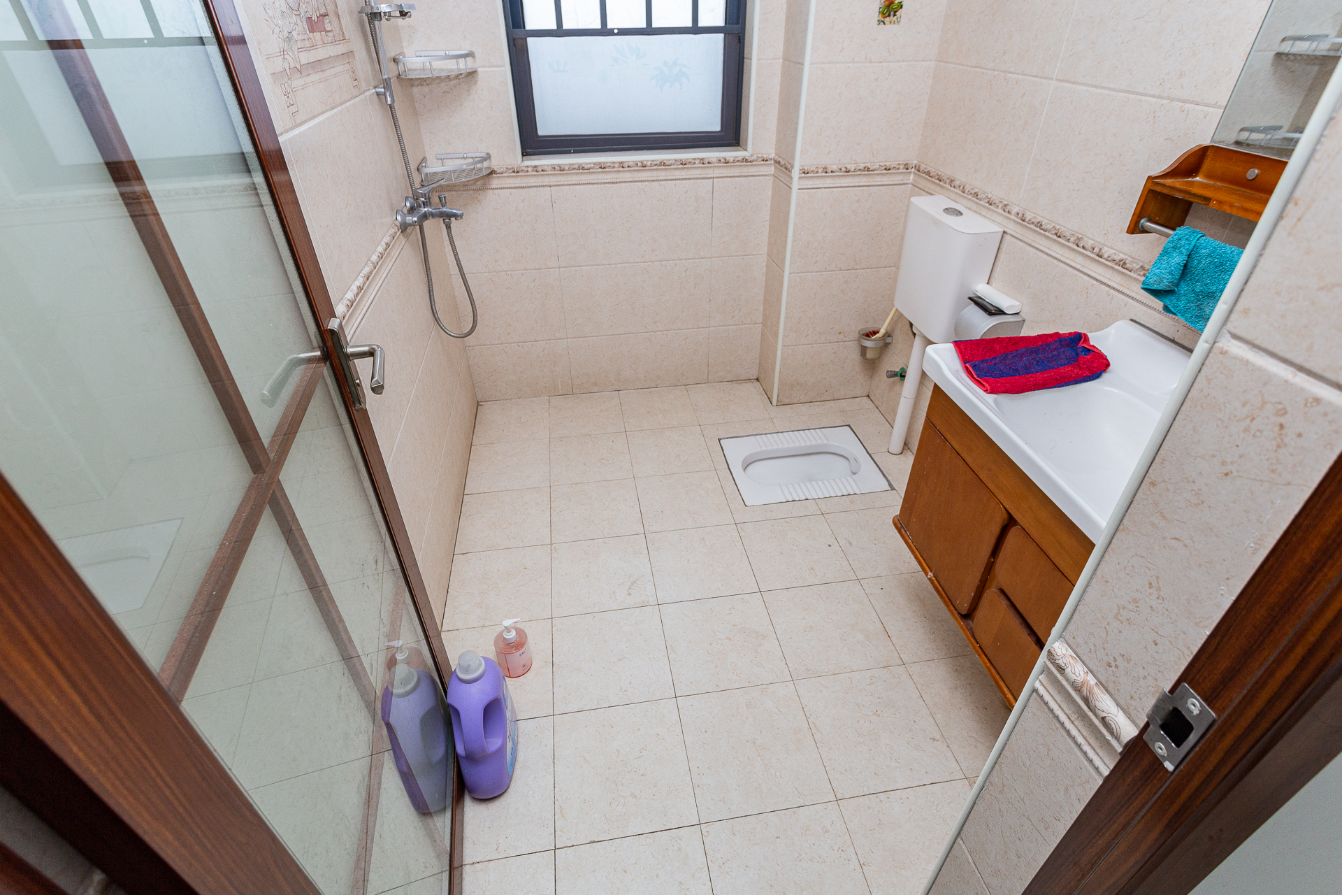 珠江东方明珠(新地东方明珠)三期 3室2厅1卫 70.0万 珠江东方明珠(新地东方明珠)三期 3室2厅1卫 70.0万卫生间