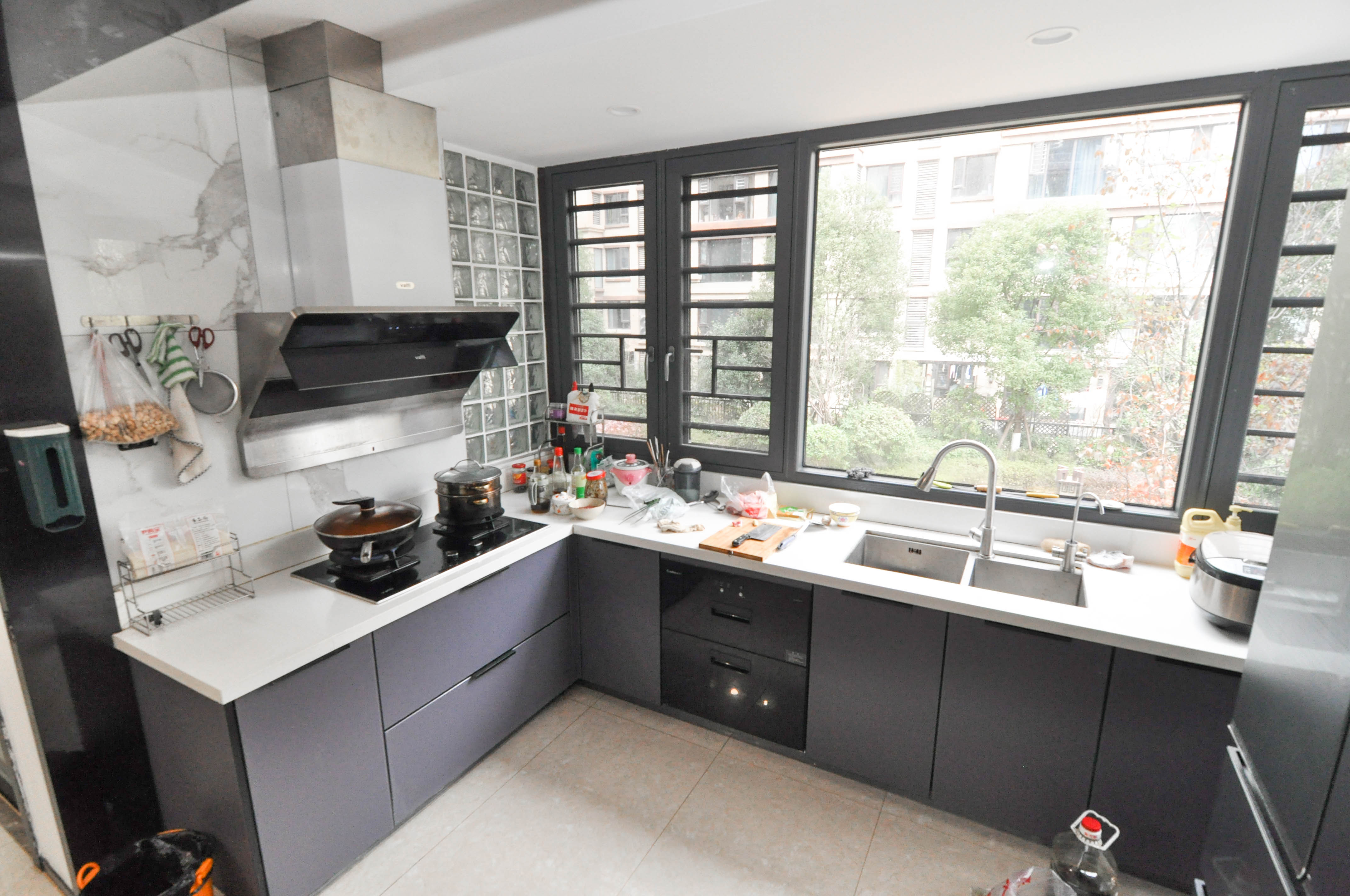 梅溪正荣府  4室2厅2卫    308.0万 梅溪正荣府  4室2厅2卫    308.0万厨房