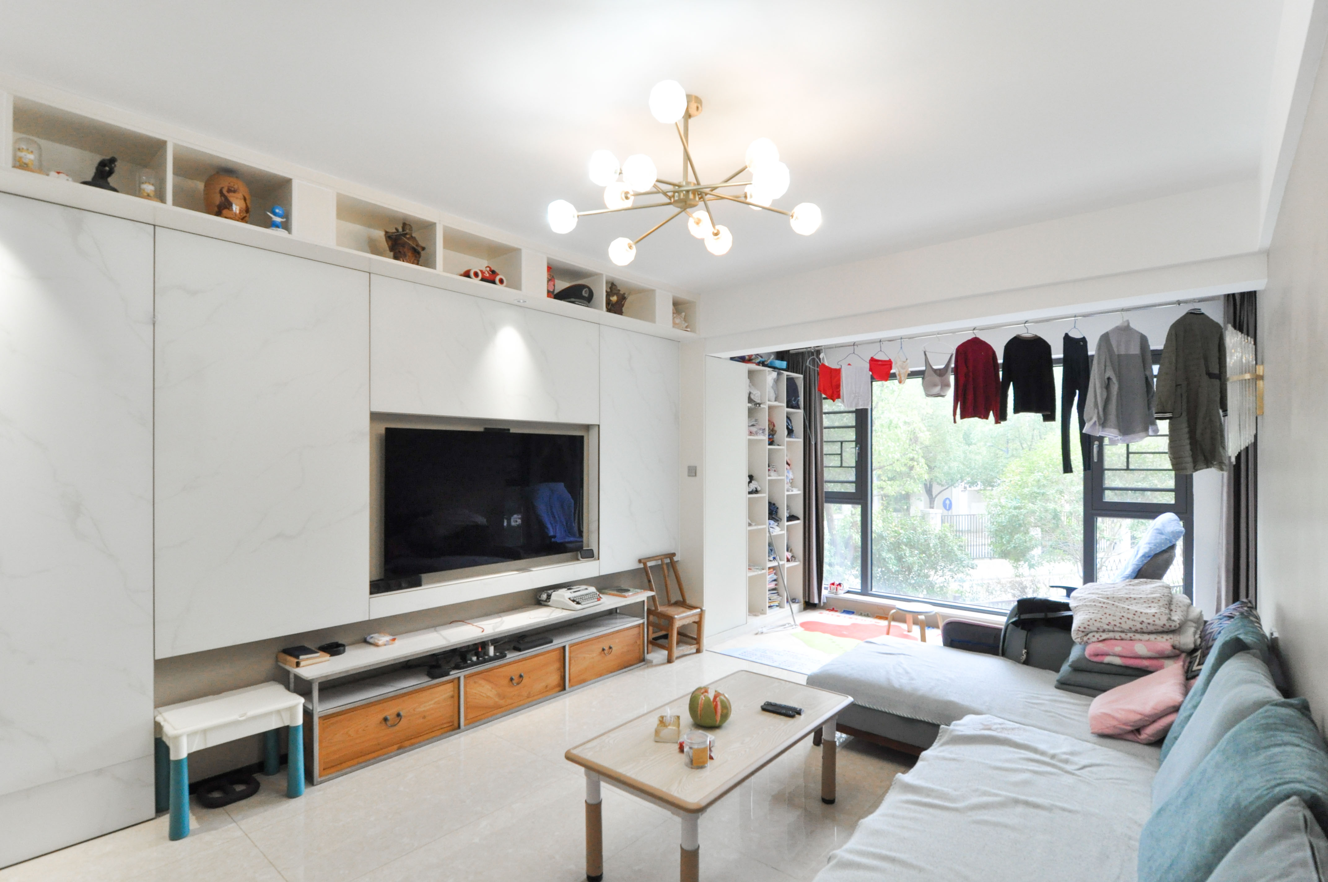 梅溪正荣府  4室2厅2卫    308.0万 梅溪正荣府  4室2厅2卫    308.0万客厅