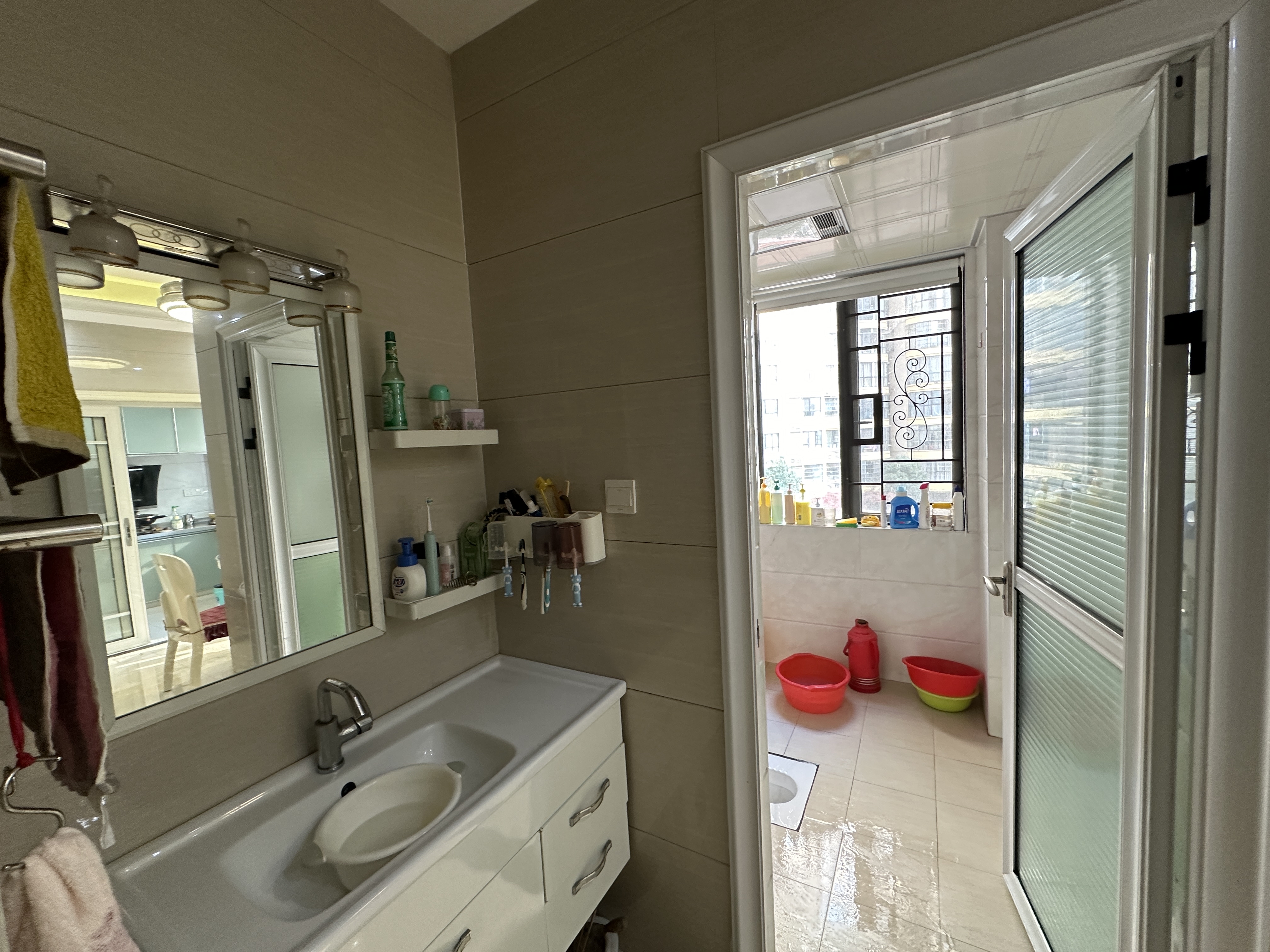 曼哈顿花园 3室2厅2卫 82.0万 曼哈顿花园 3室2厅2卫 82.0万室内图