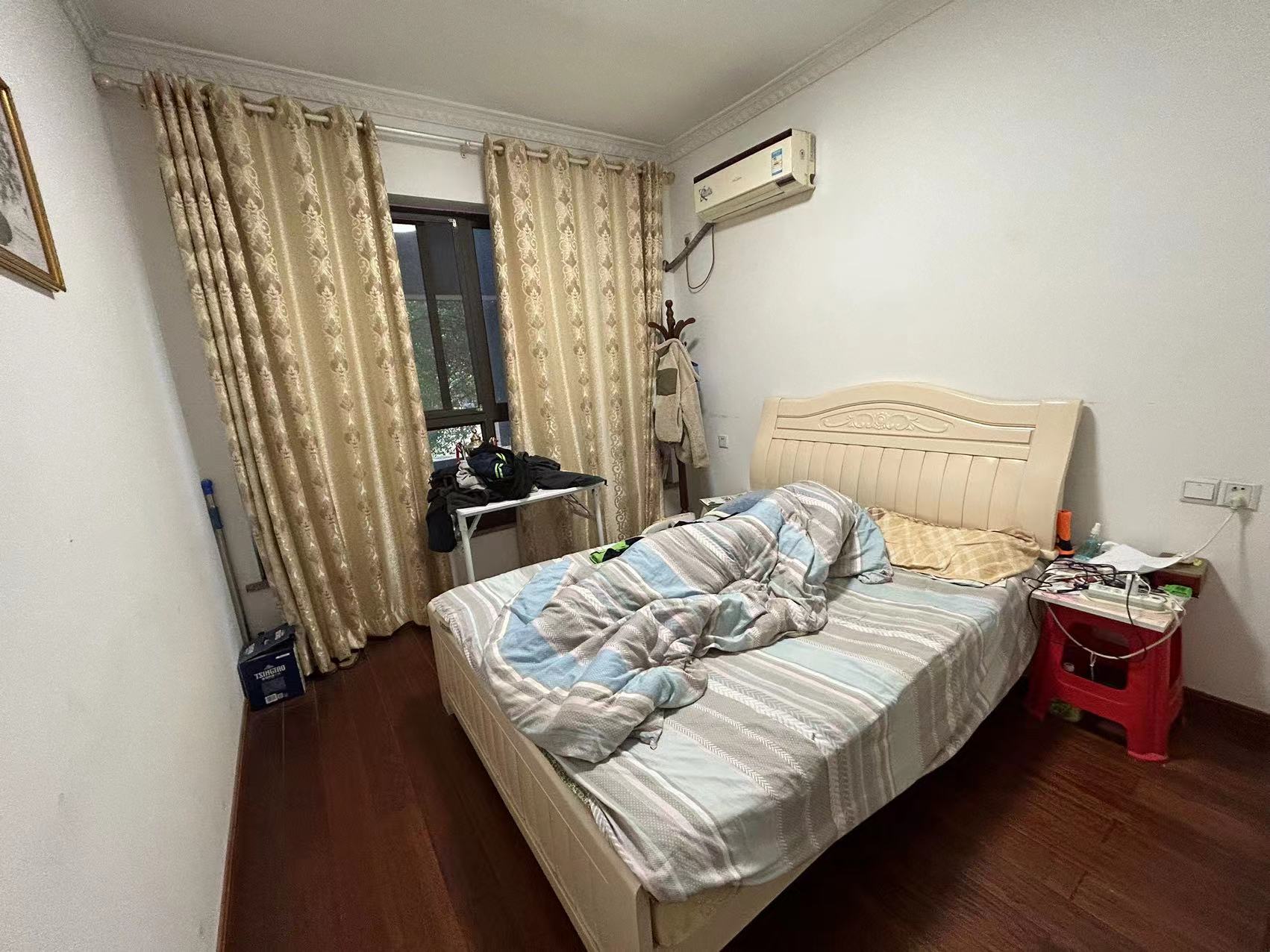 佳兆业金域天下二期 4室2厅2卫 85.0万 佳兆业金域天下二期 4室2厅2卫 85.0万室内图