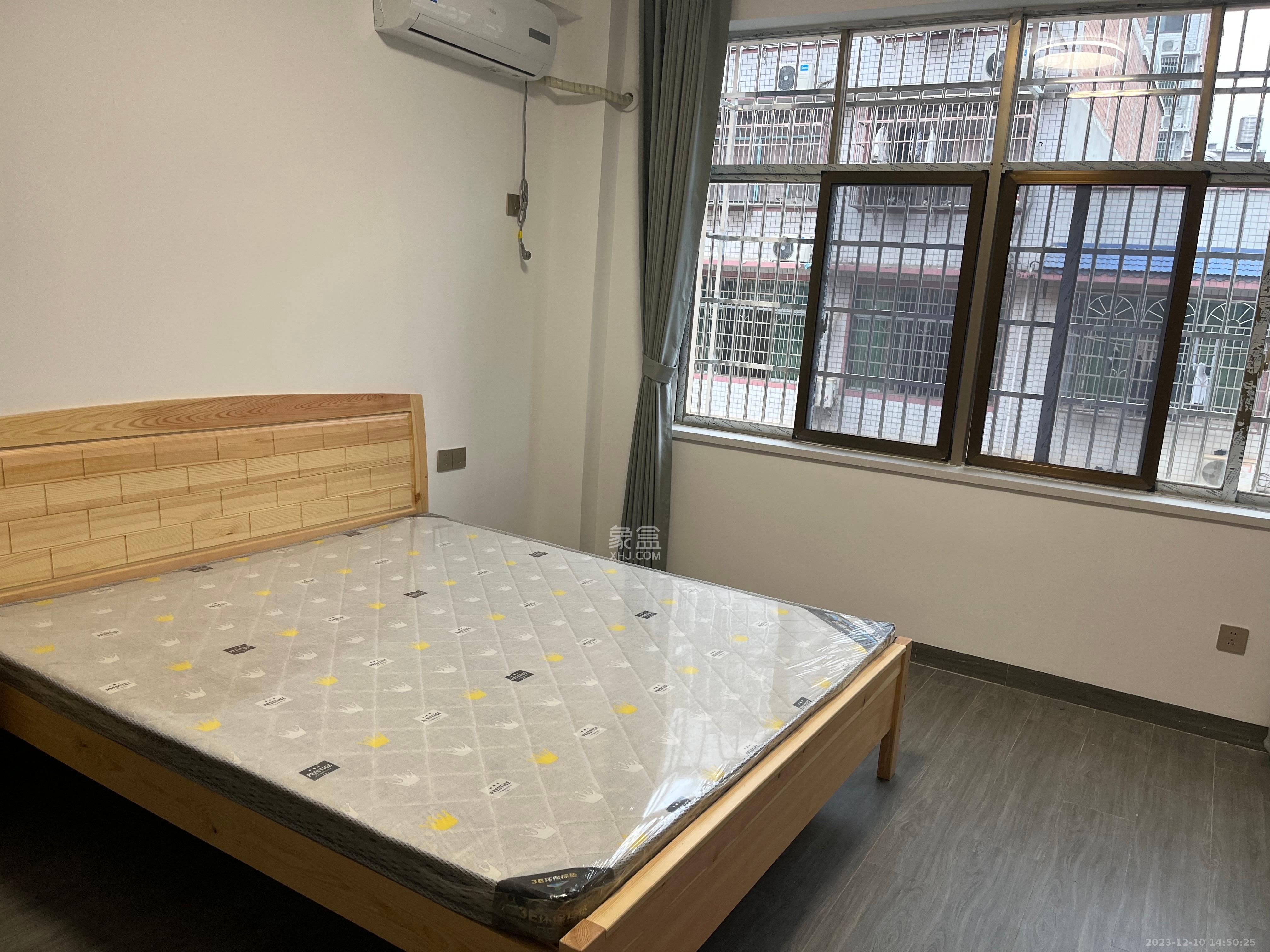 金桑園小區(qū)  0室0廳0衛(wèi)   2400.00元/月室內(nèi)圖