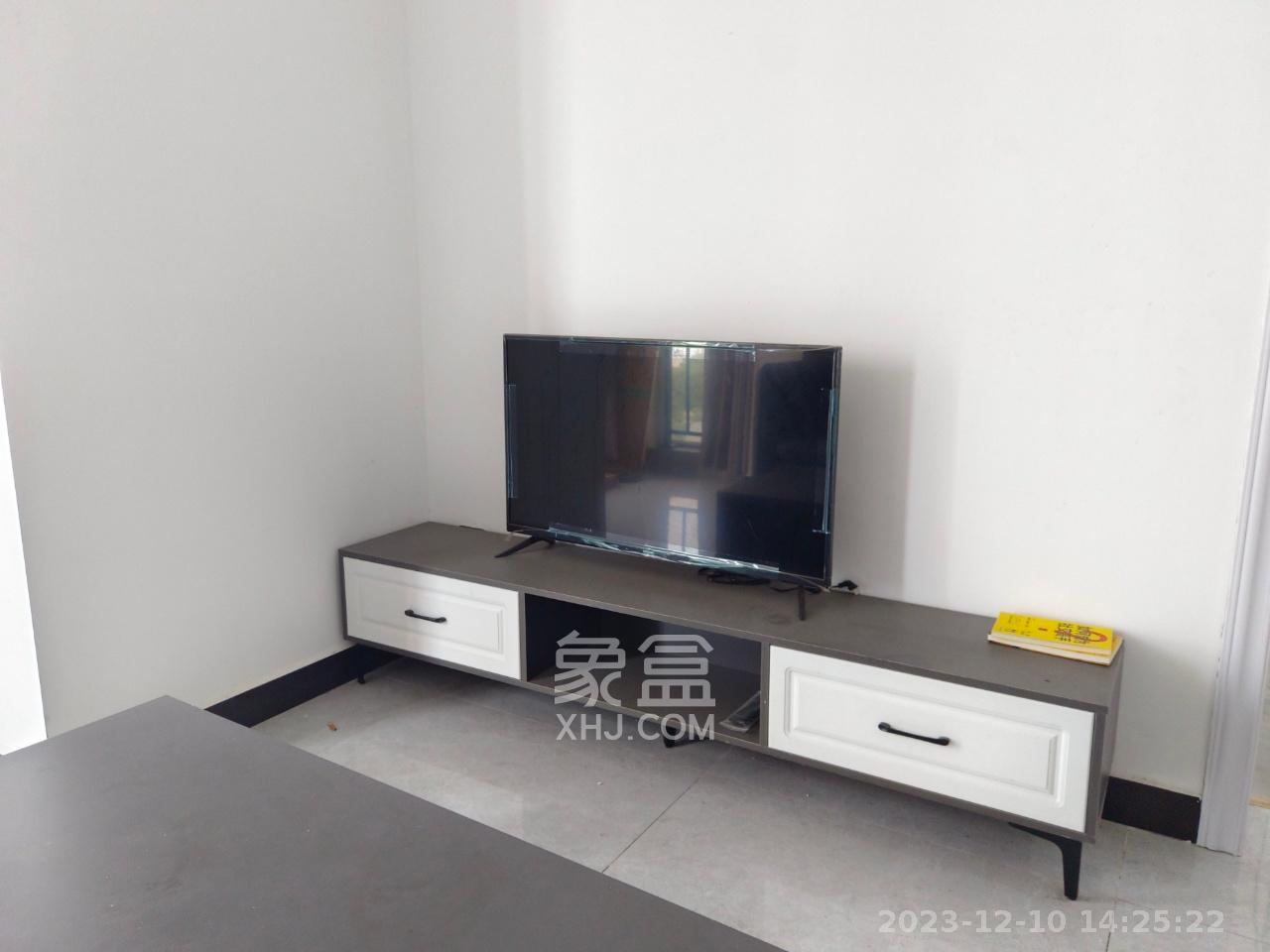 荣盛花语城  3室2厅1卫    2400.0元/月室内图