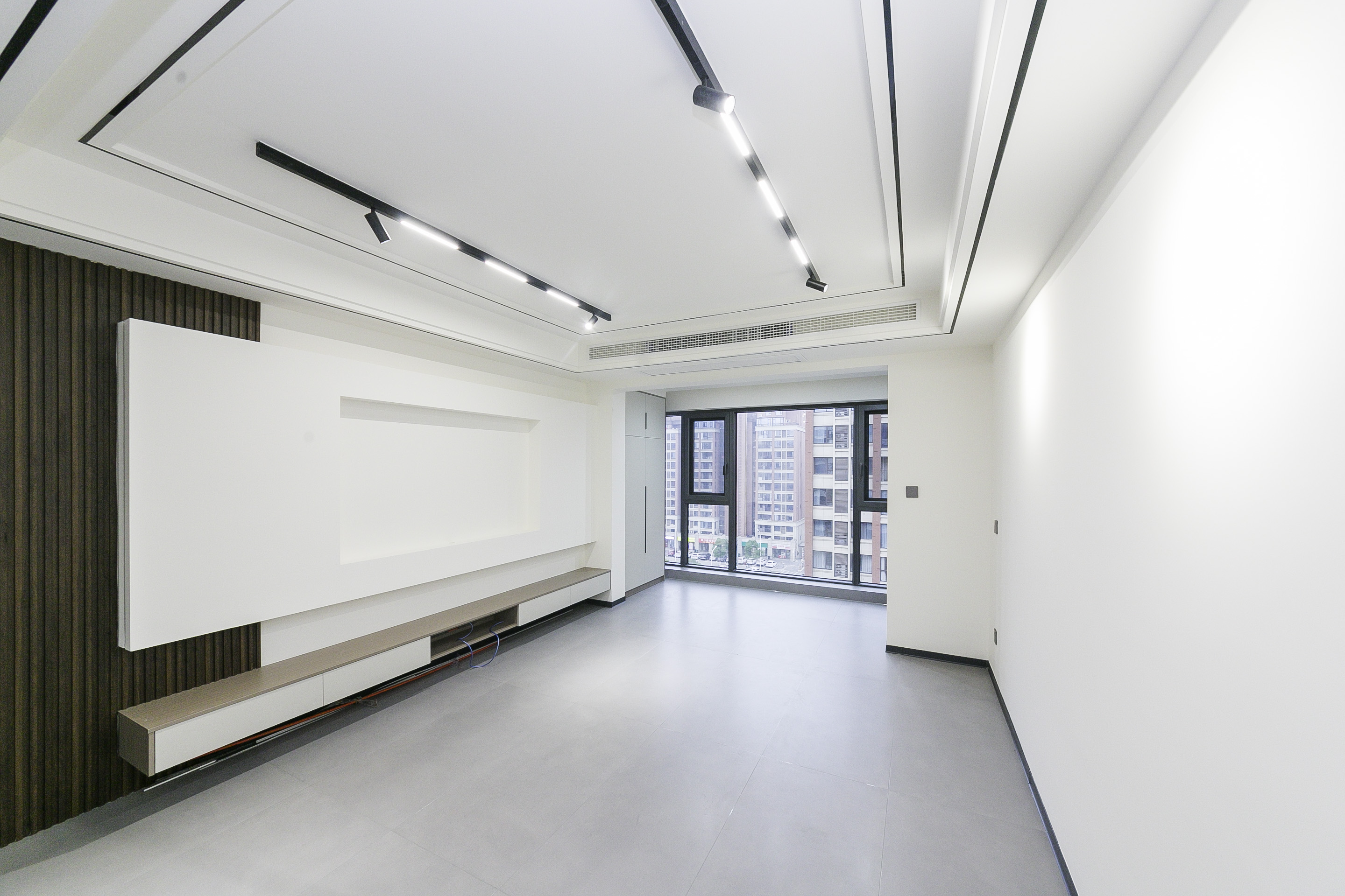 香缇雅苑（鑫远翡丽郡二期）  4室2厅2卫    228.0万客厅