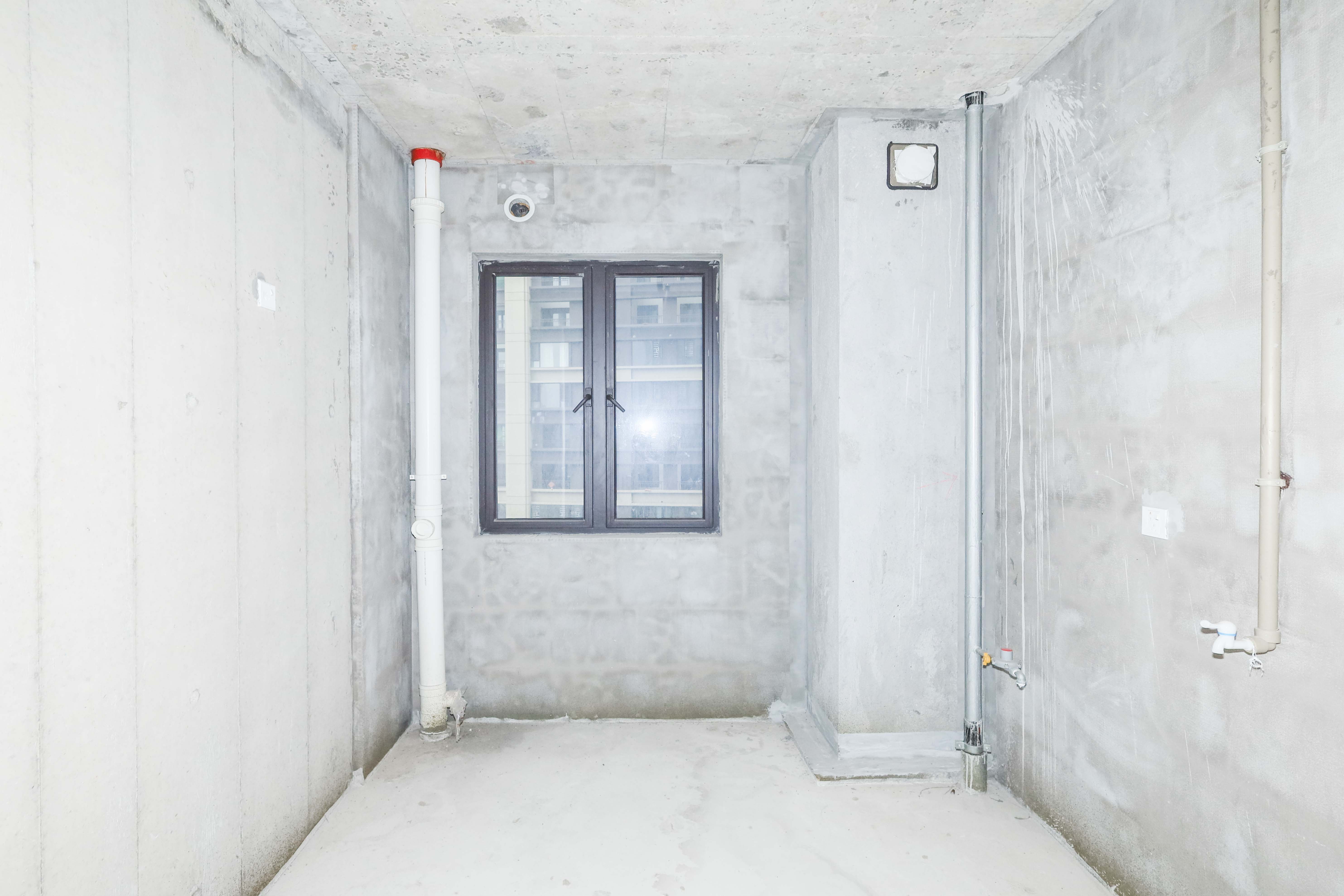 建发央著  5室2厅2卫   320.00万厨房