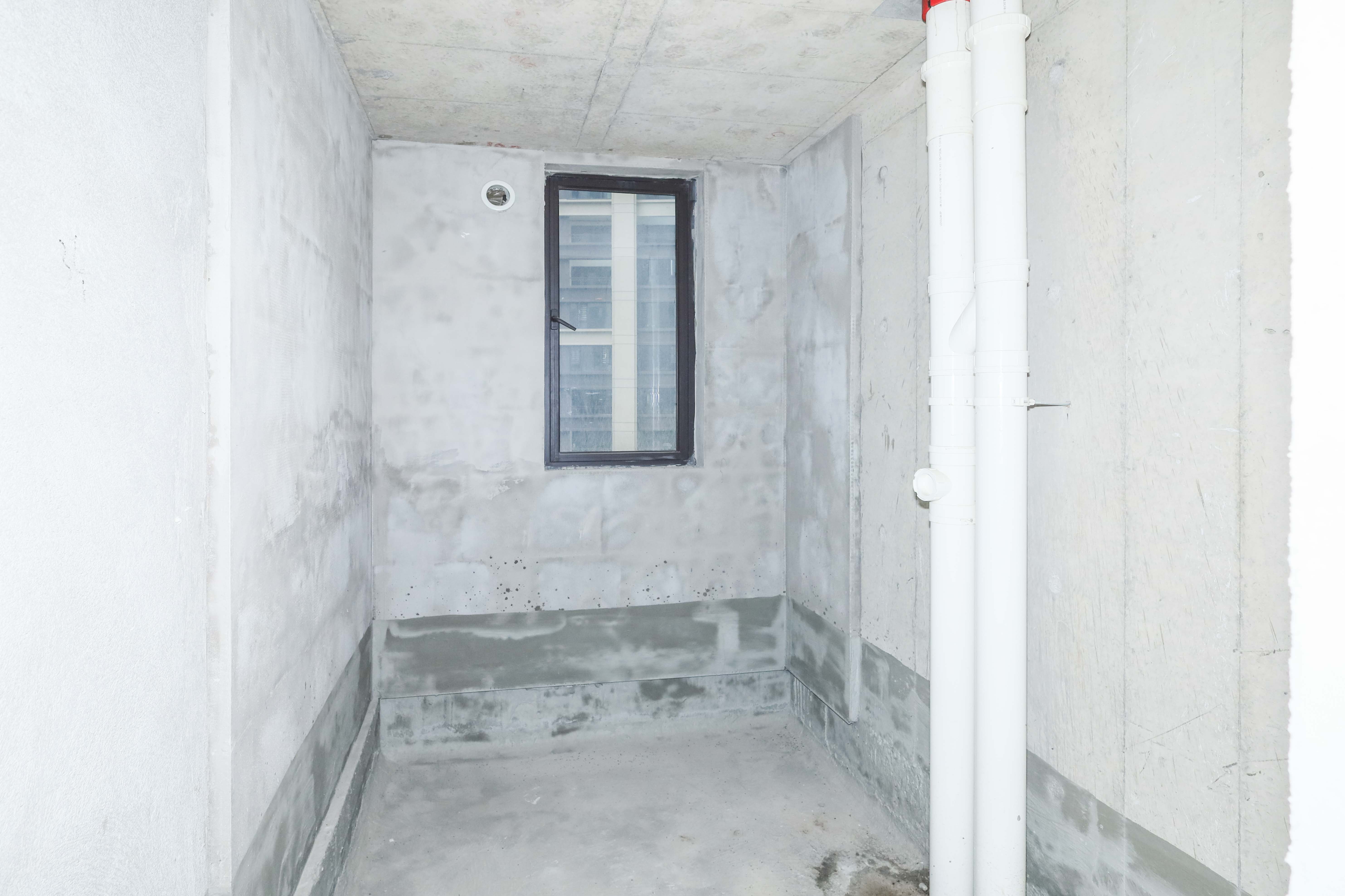 建发央著  5室2厅2卫   320.00万卫生间