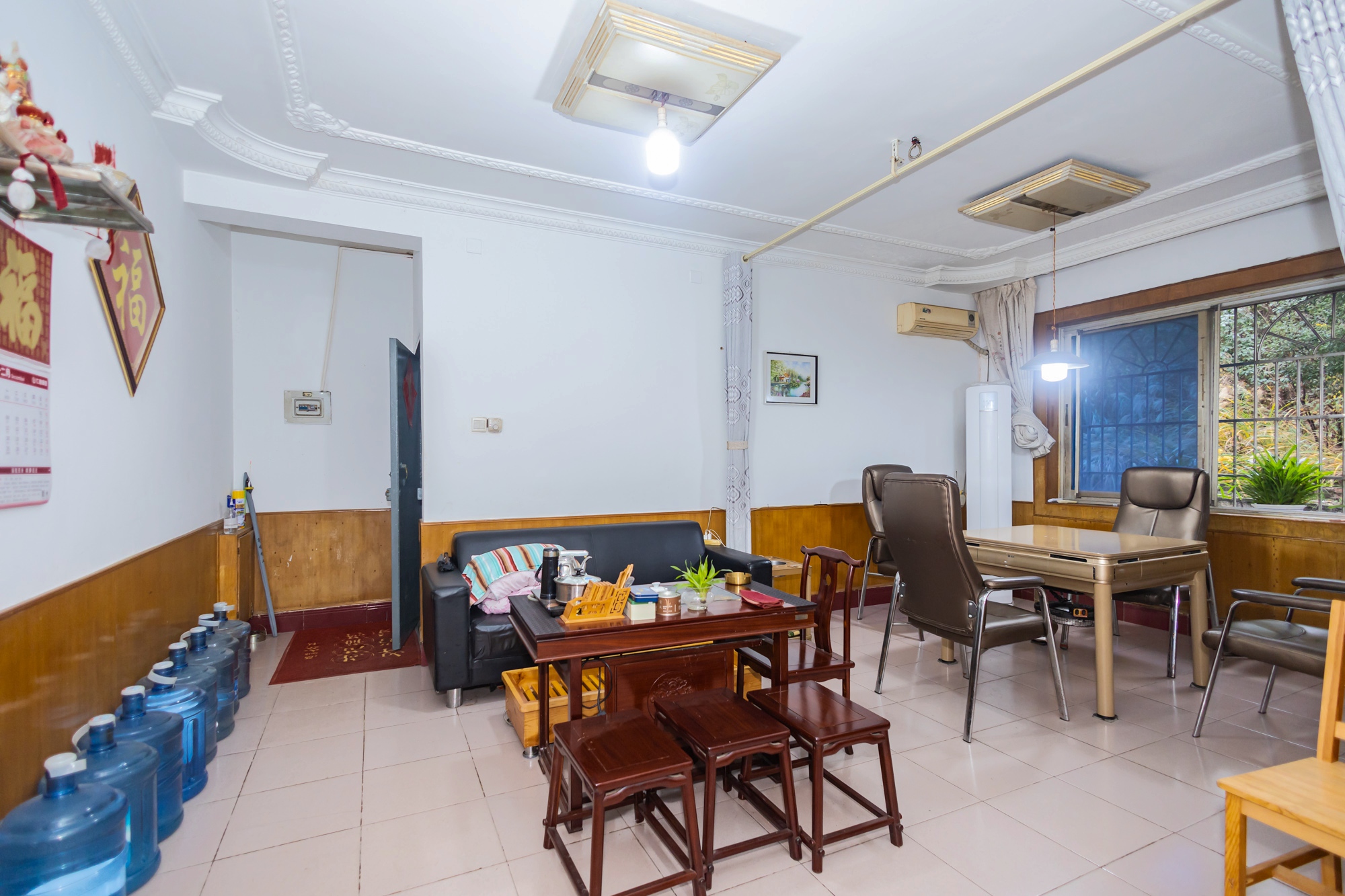 星沙粮站老宿舍(星邻南苑8栋) 2室1厅1卫 38.0万 星沙粮站老宿舍(星邻南苑8栋) 2室1厅1卫 38.0万客厅