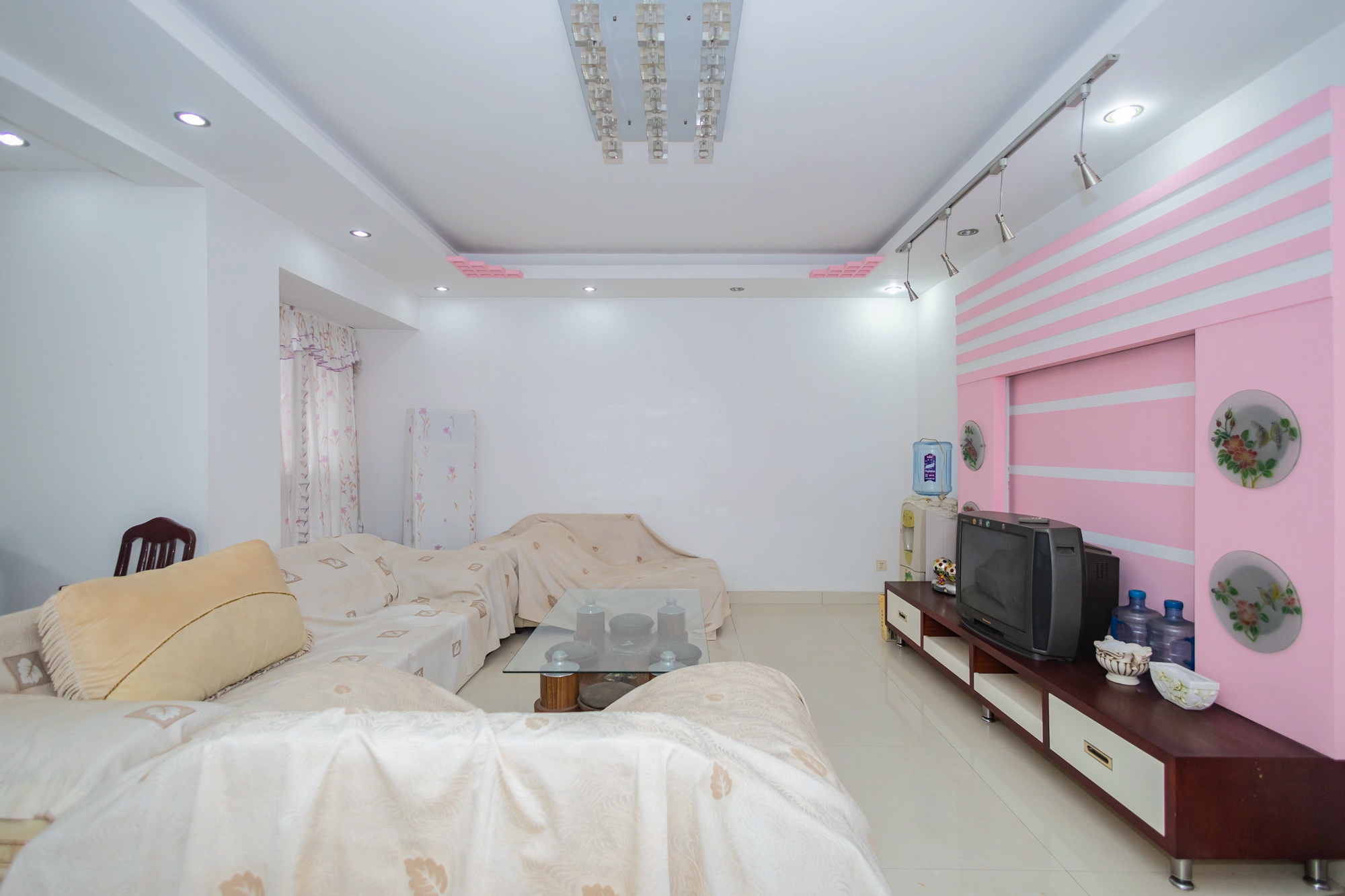 明城公寓 3室2厅1卫 75.0万 明城公寓 3室2厅1卫 75.0万客厅