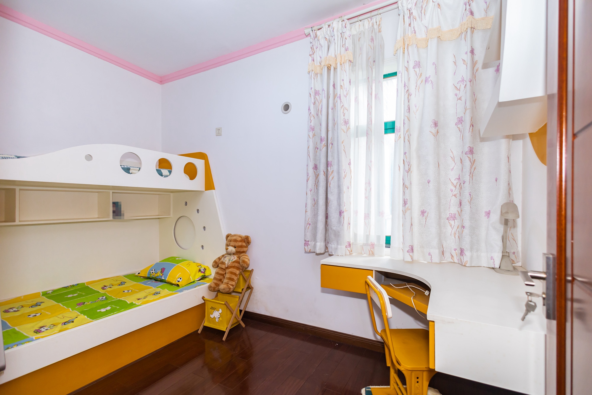 明城公寓 3室2厅1卫 75.0万 明城公寓 3室2厅1卫 75.0万卧室