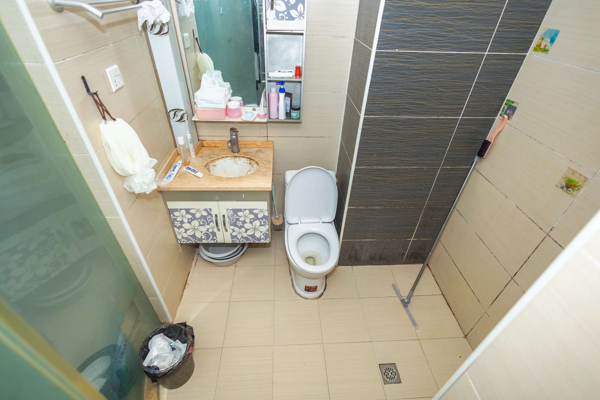 水岸世景  1室1厅1卫    21.8万 水岸世景  1室1厅1卫    21.8万卫生间