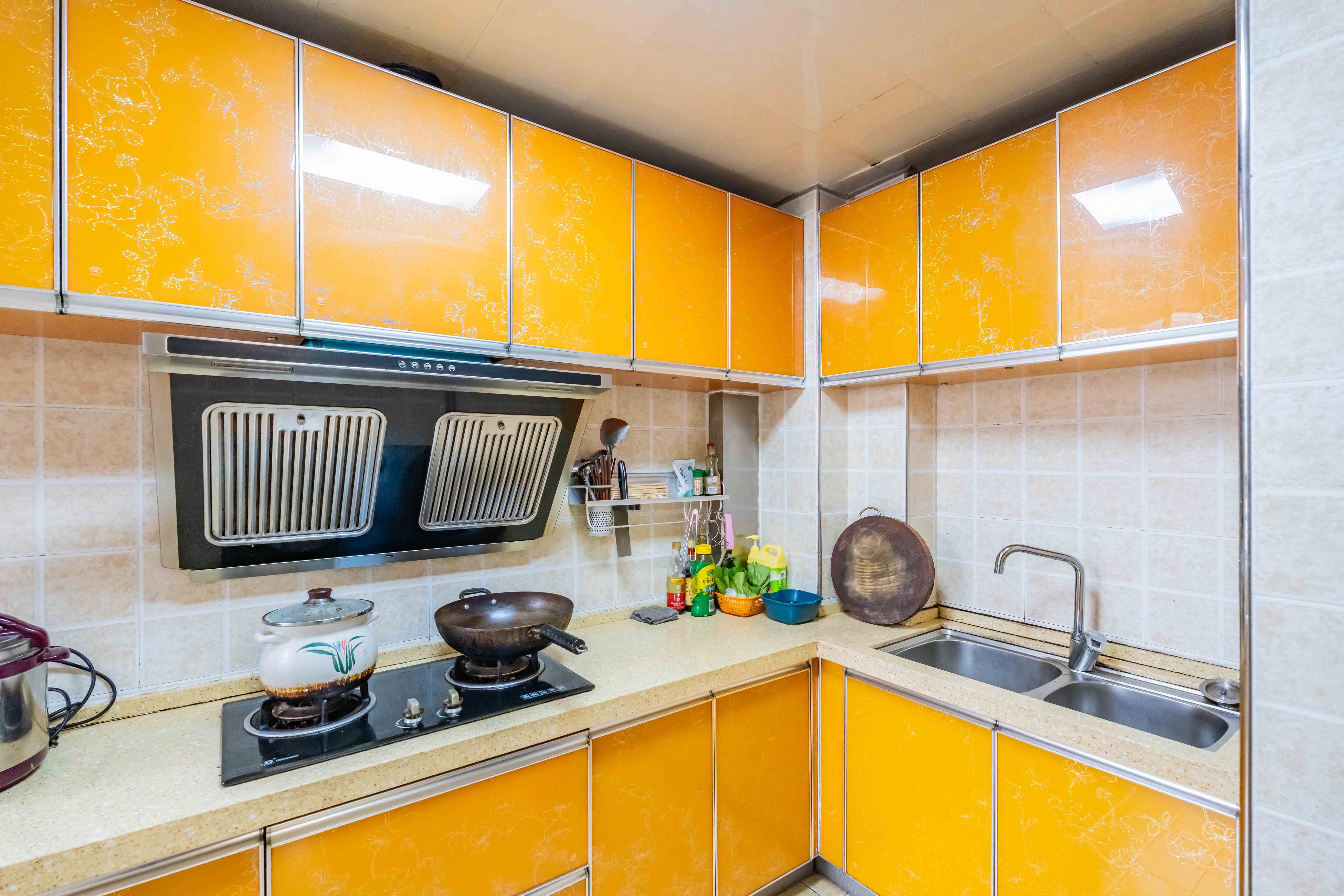 美利新世界 2室2厅1卫 56.0万 美利新世界 2室2厅1卫 56.0万厨房