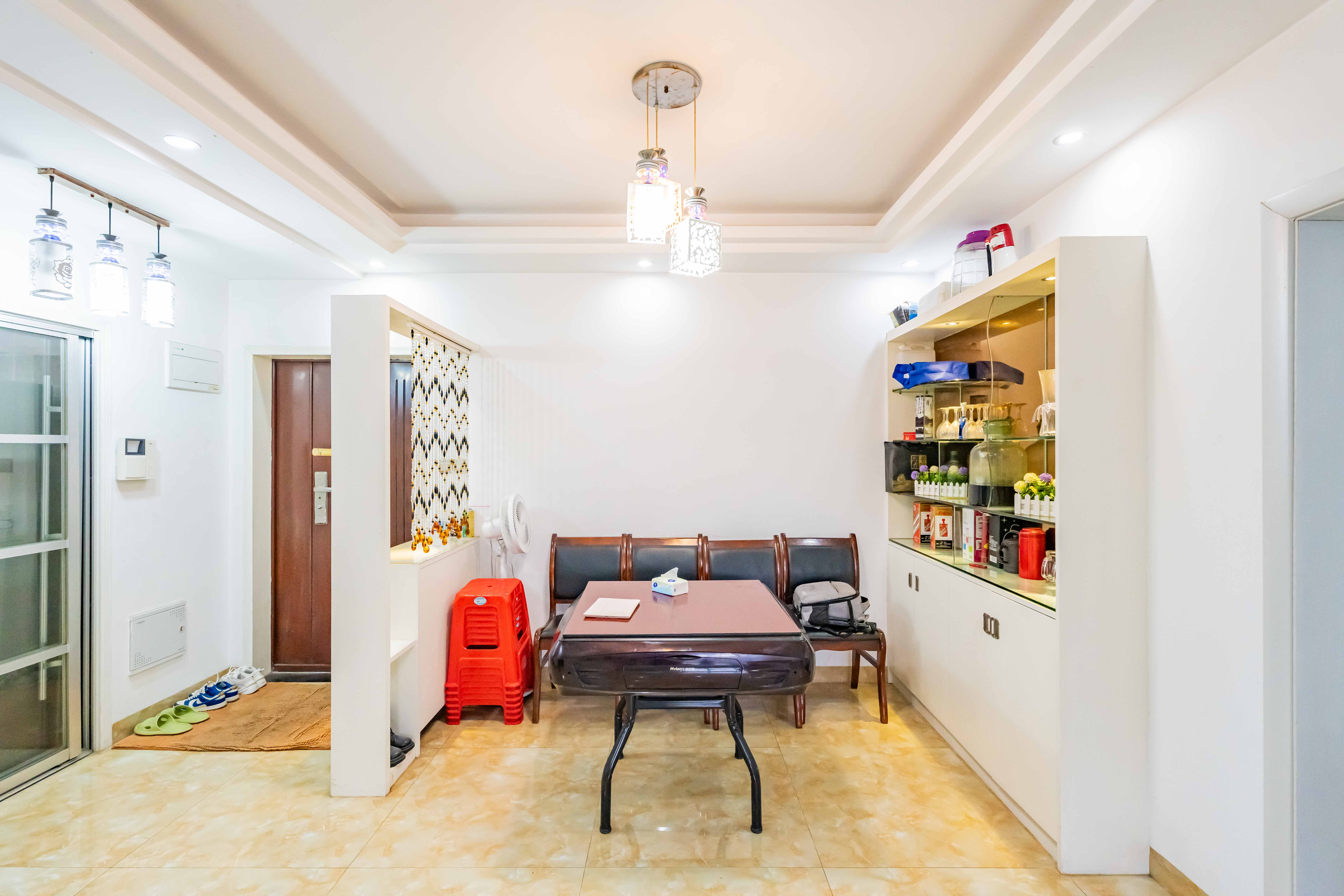 美利新世界 2室2厅1卫 56.0万 美利新世界 2室2厅1卫 56.0万客厅