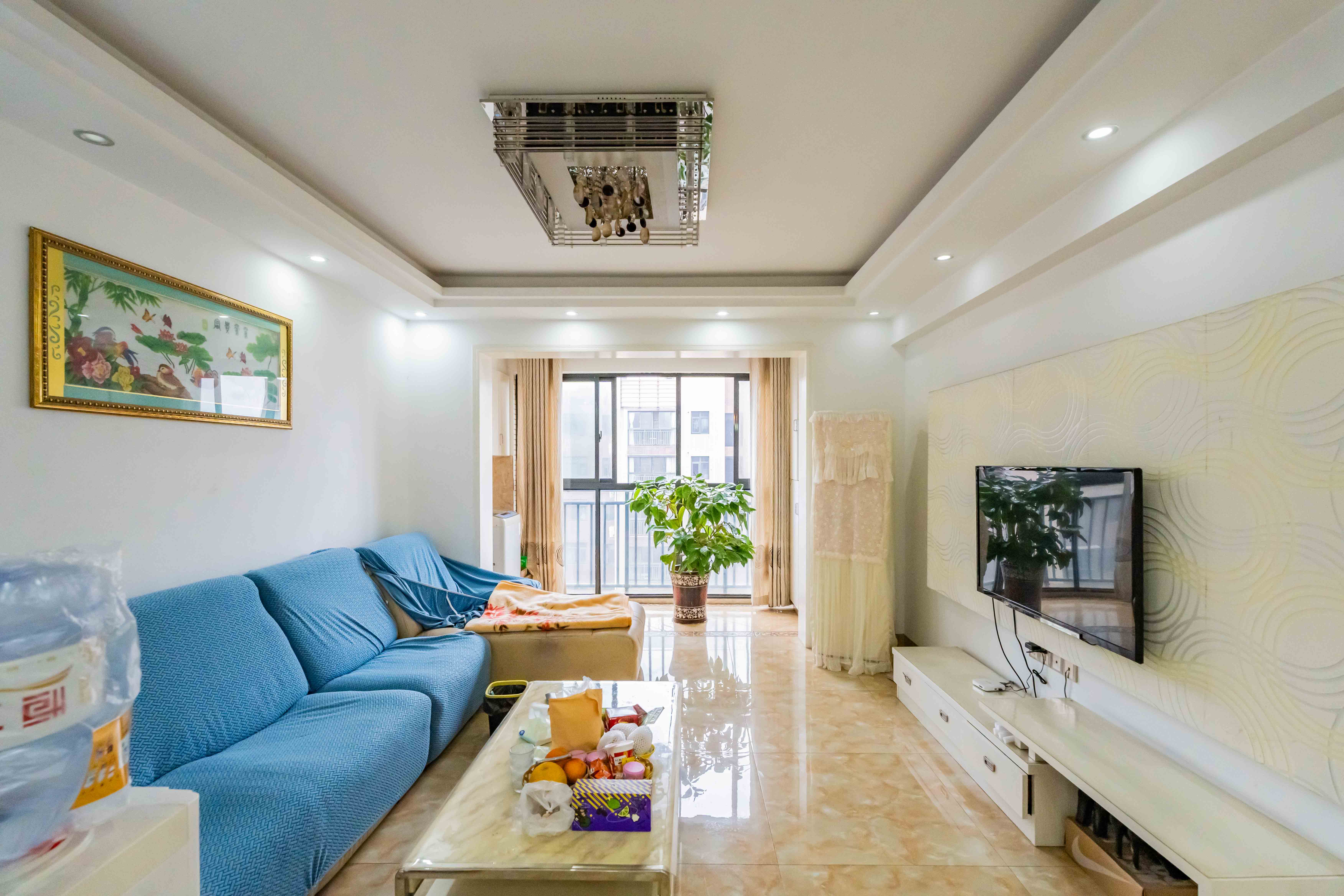 美利新世界 2室2厅1卫 56.0万 美利新世界 2室2厅1卫 56.0万客厅