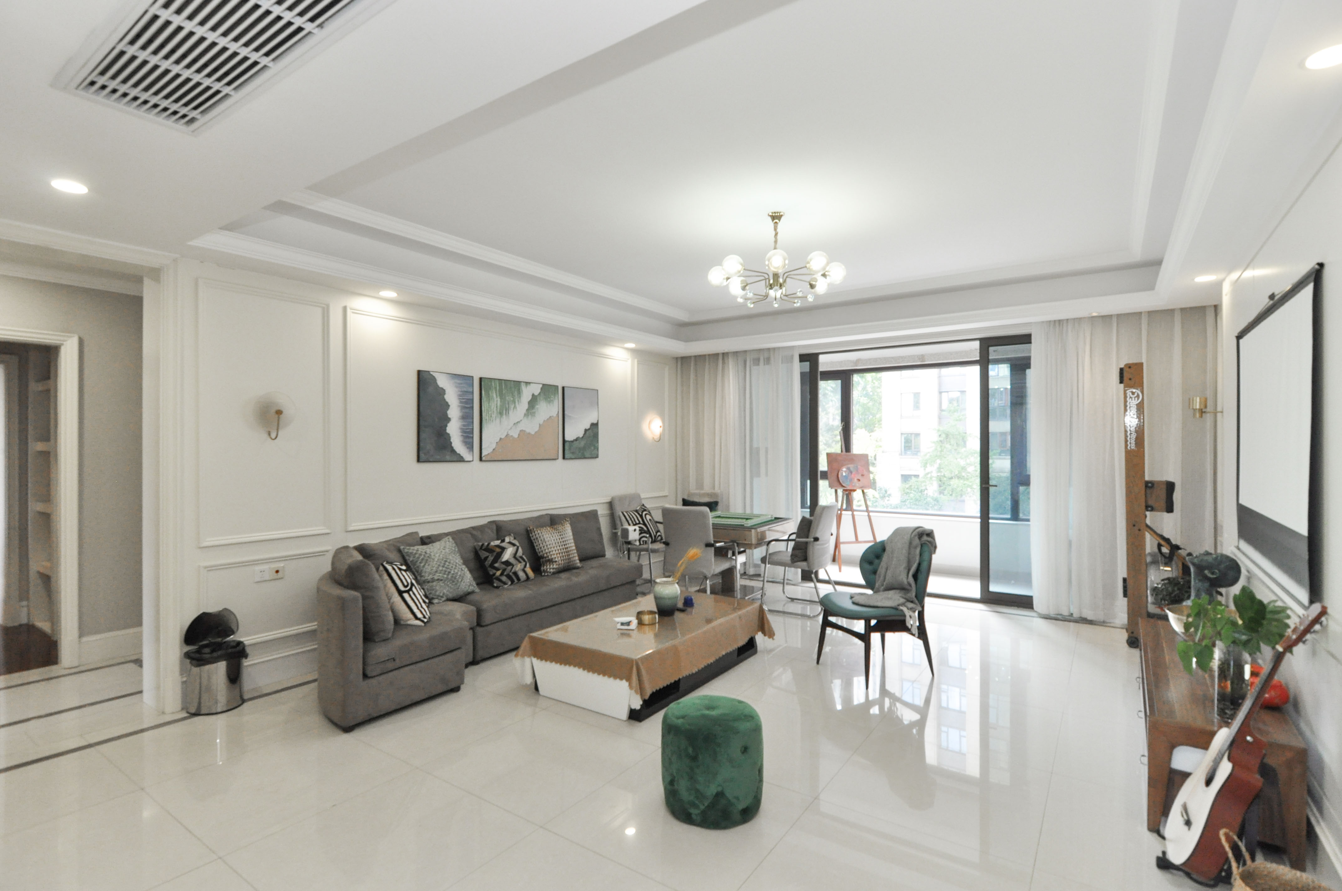 金茂梅溪湖  5室2厅3卫    430.0万 金茂梅溪湖  5室2厅3卫    430.0万客厅