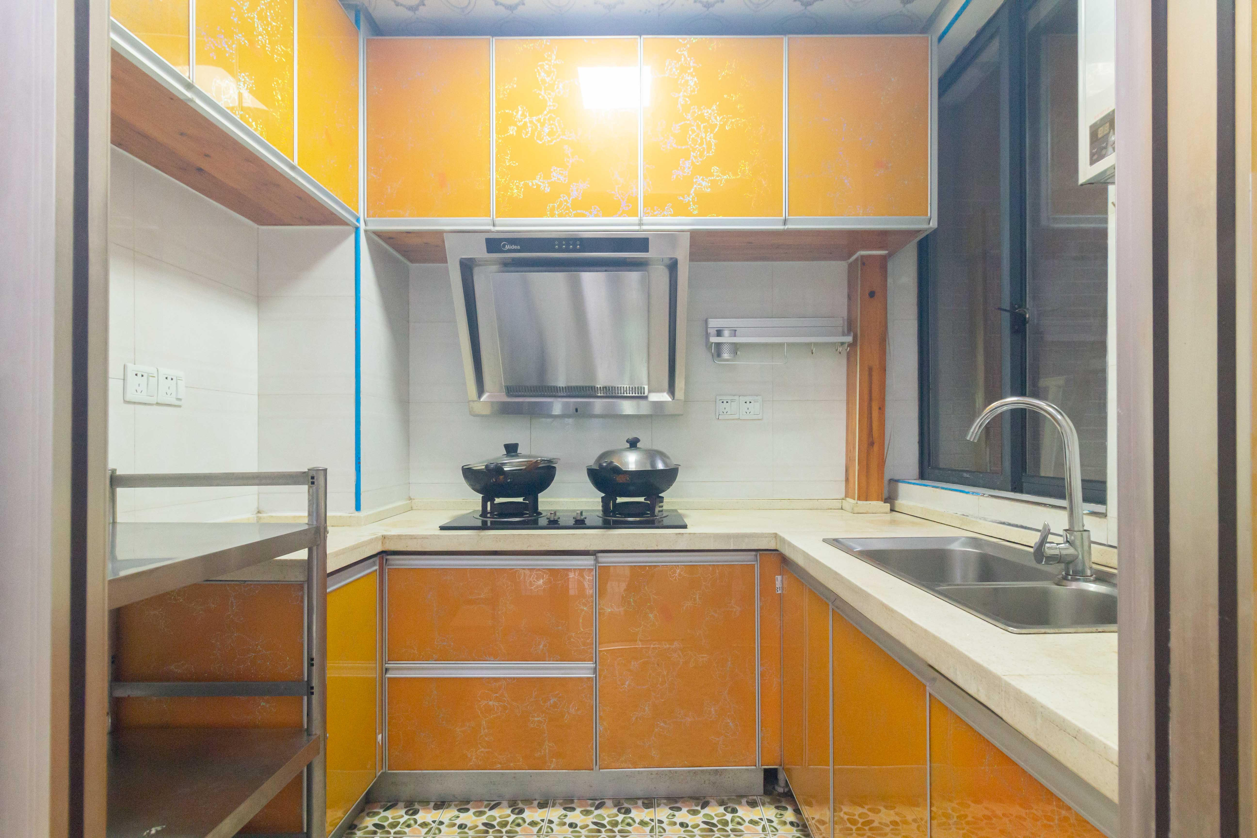 高林仕家 2室2厅1卫 50.0万 高林仕家 2室2厅1卫 50.0万厨房