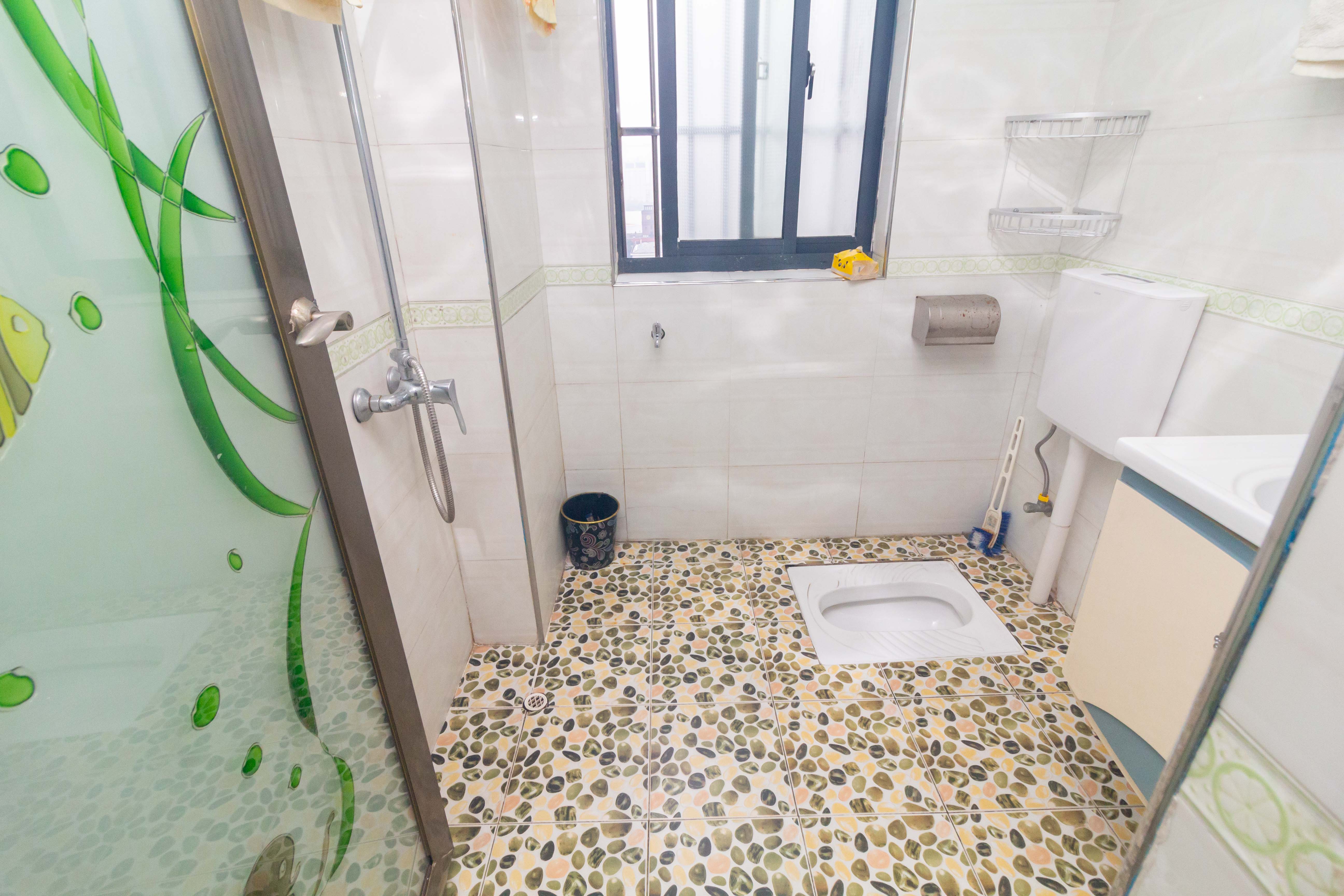 高林仕家 2室2厅1卫 50.0万 高林仕家 2室2厅1卫 50.0万卫生间