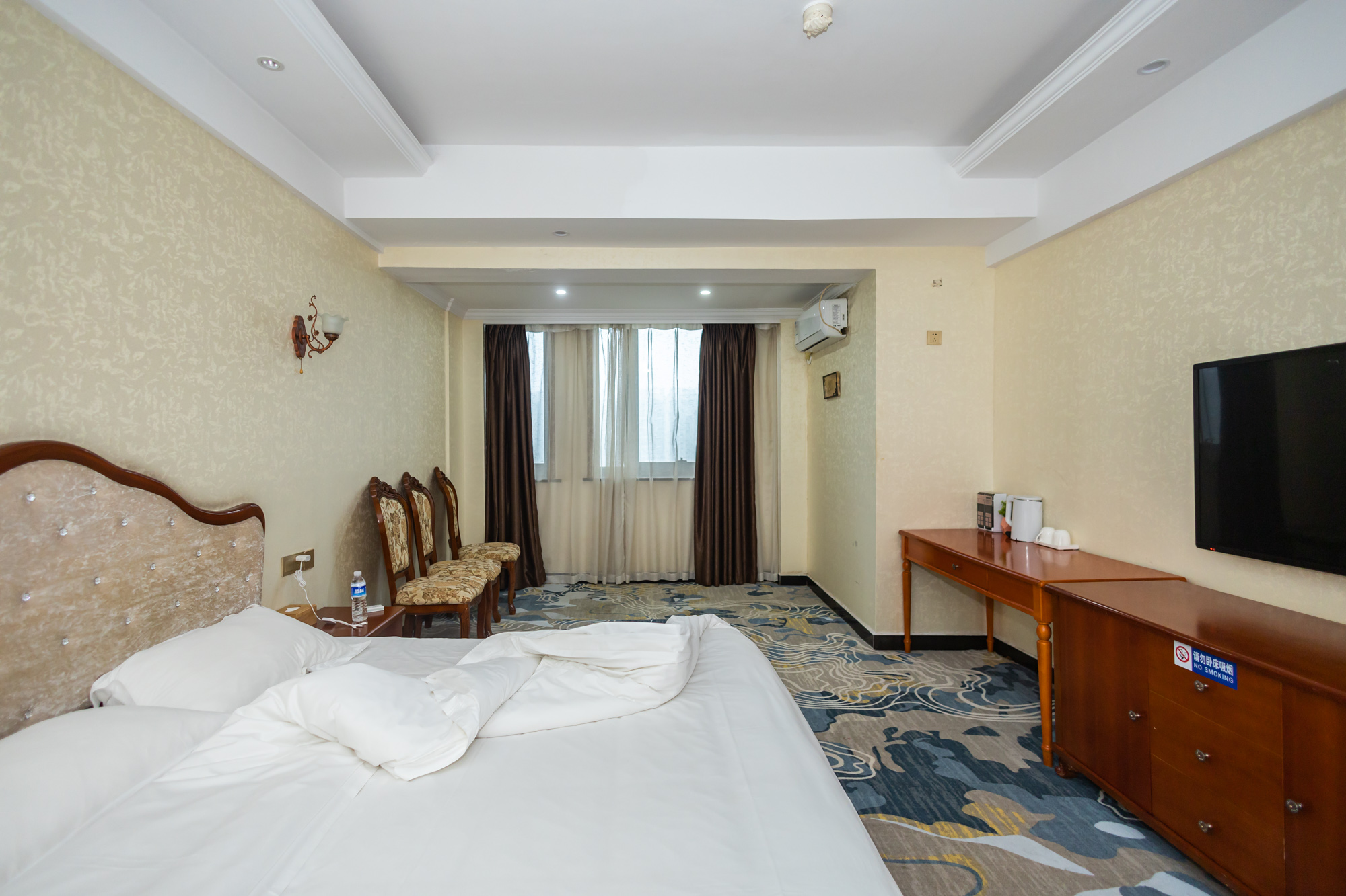 未来漫城 1室1厅1卫 35.0万 未来漫城 1室1厅1卫 35.0万客厅