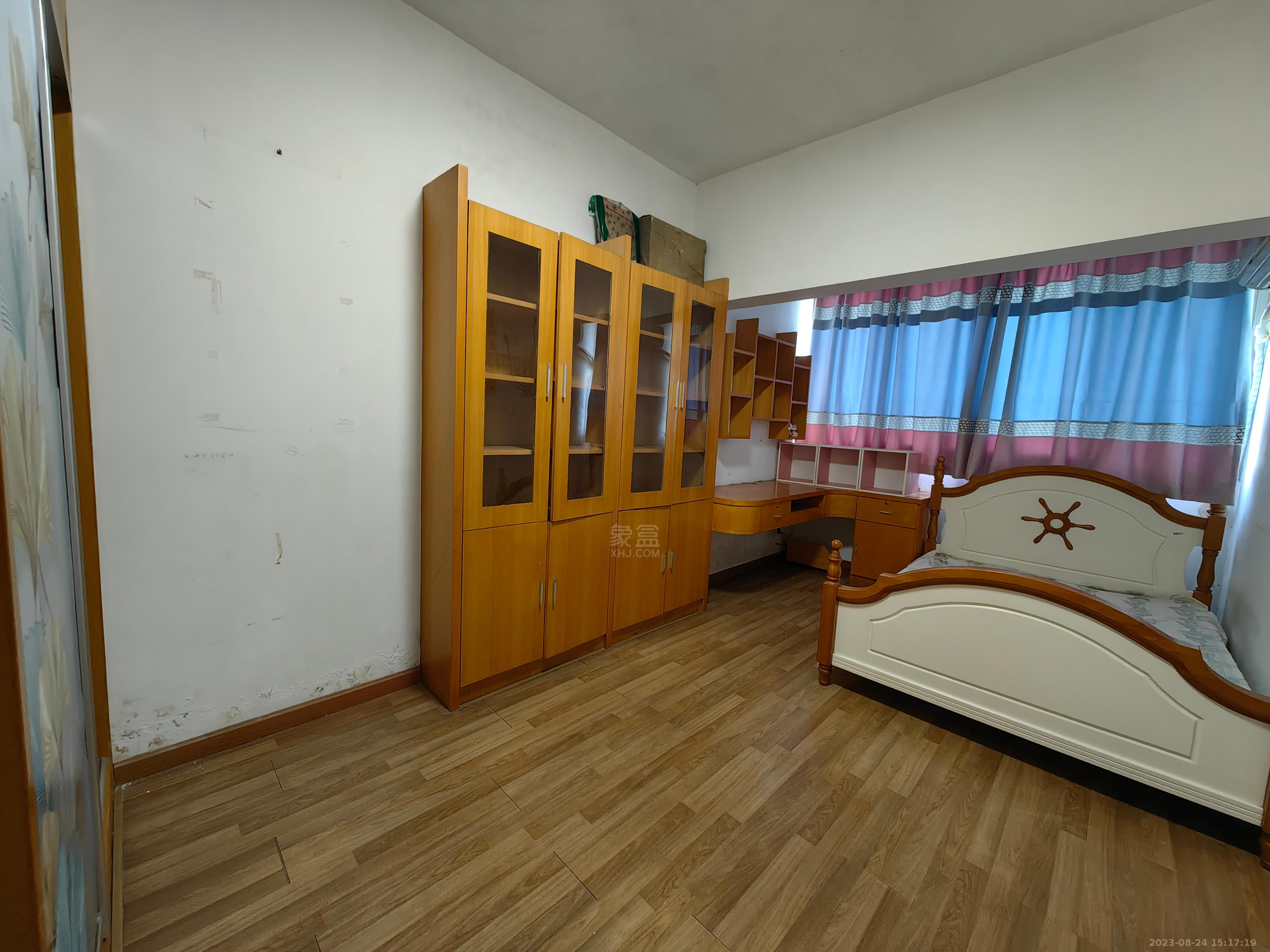 楚天花园 3室2厅2卫 60.0万 楚天花园 3室2厅2卫 60.0万室内图