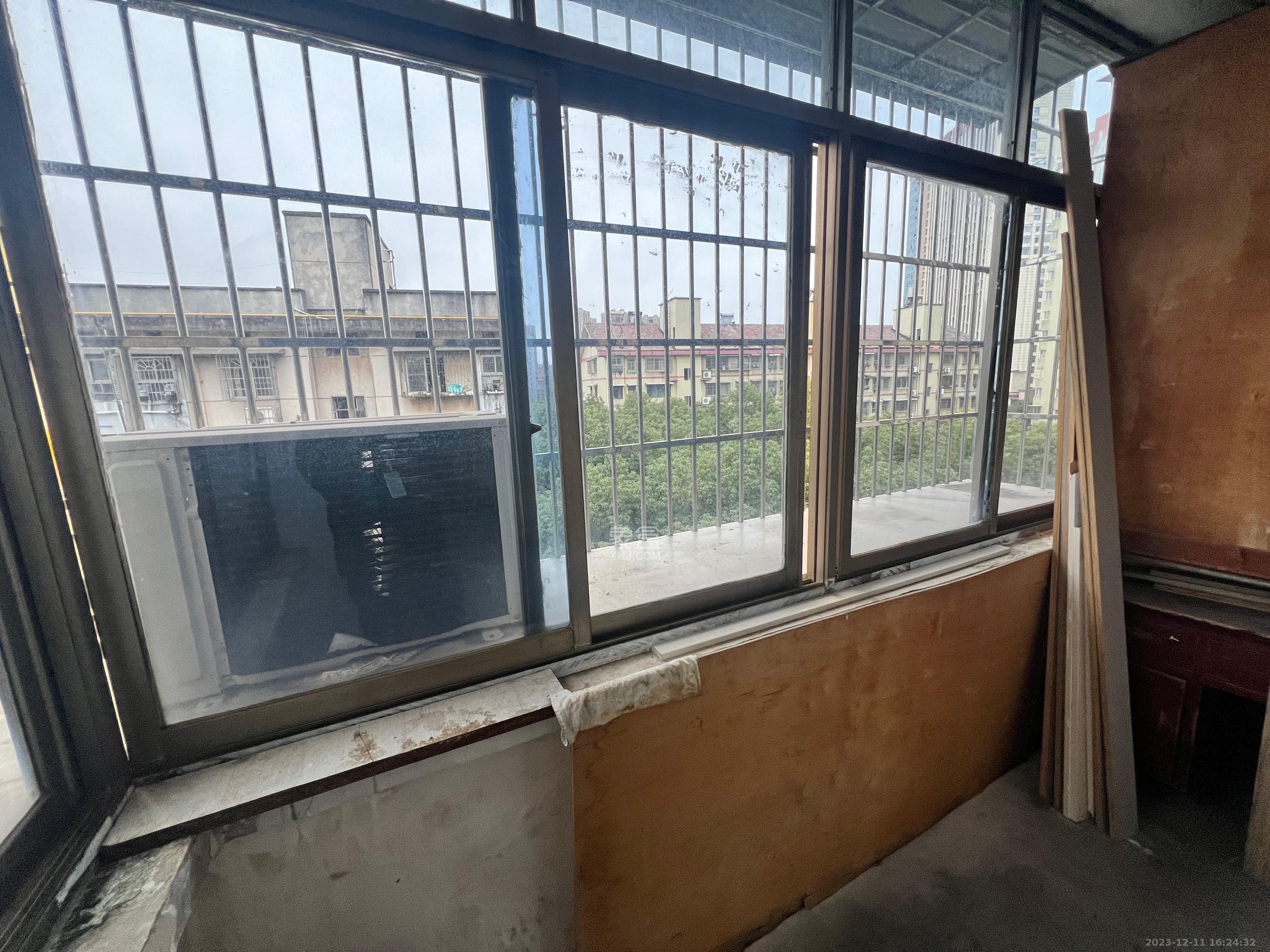 中建五局天心苑  2室2厅1卫   1200.00元/月室内图