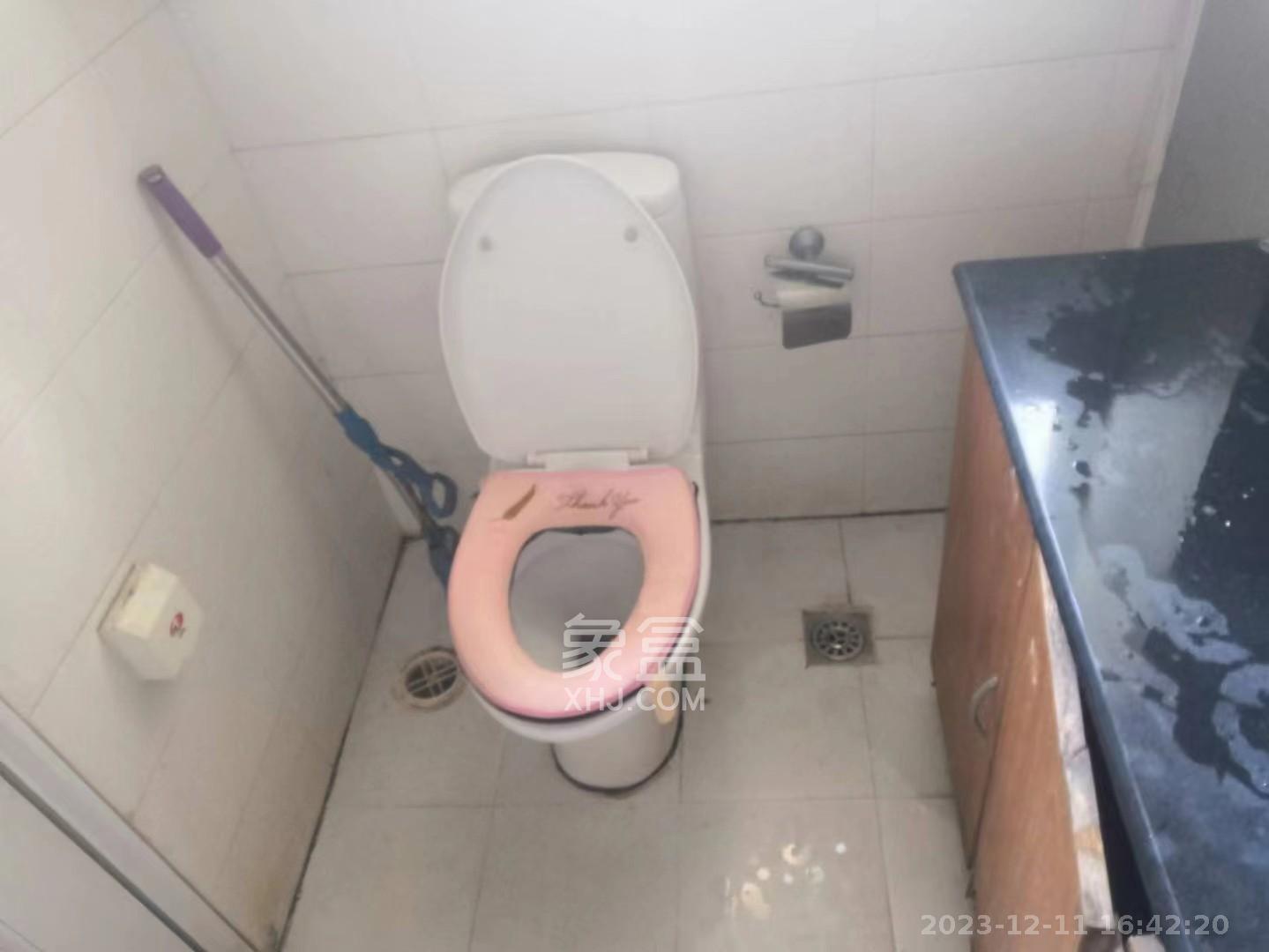 省建苑小区  3室2厅2卫   2800.00元/月室内图