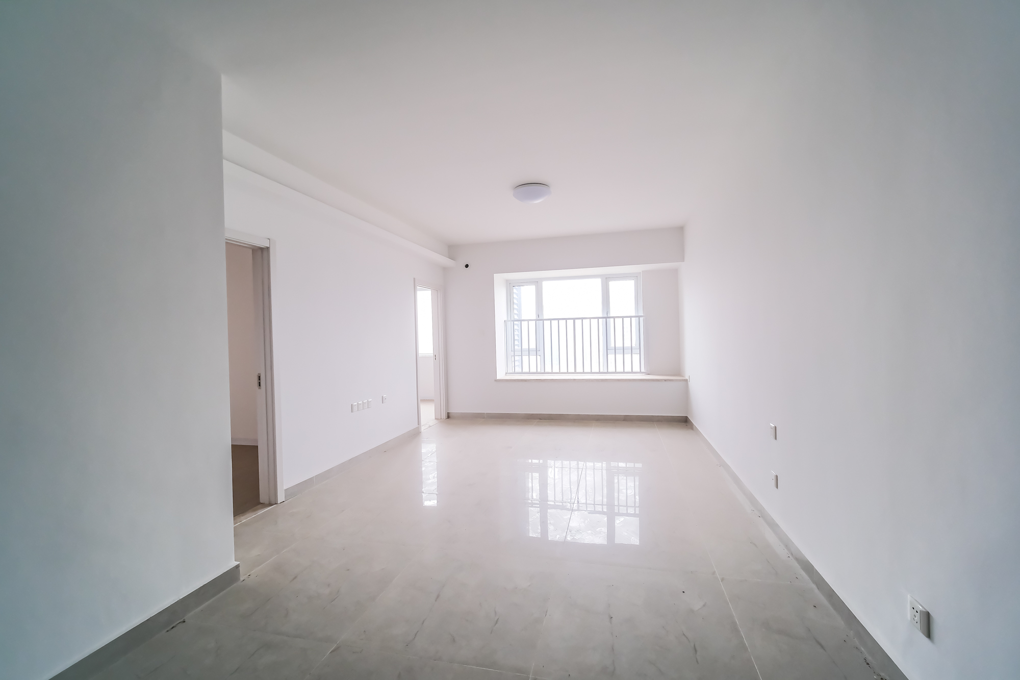 三一街区 3室2厅2卫 62.8万 三一街区 3室2厅2卫 62.8万客厅