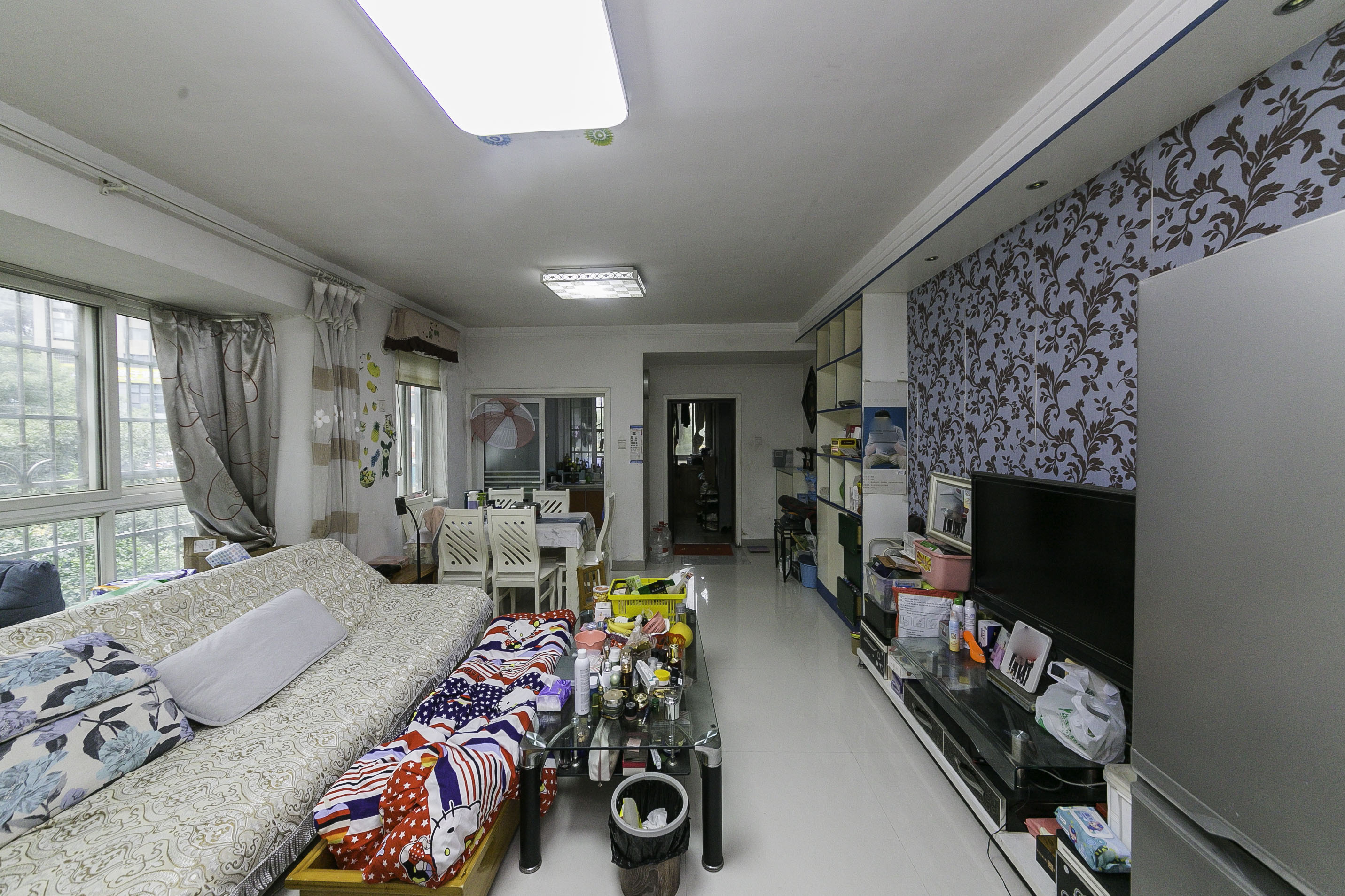申奥美域  2室2厅2卫    81.39万客厅